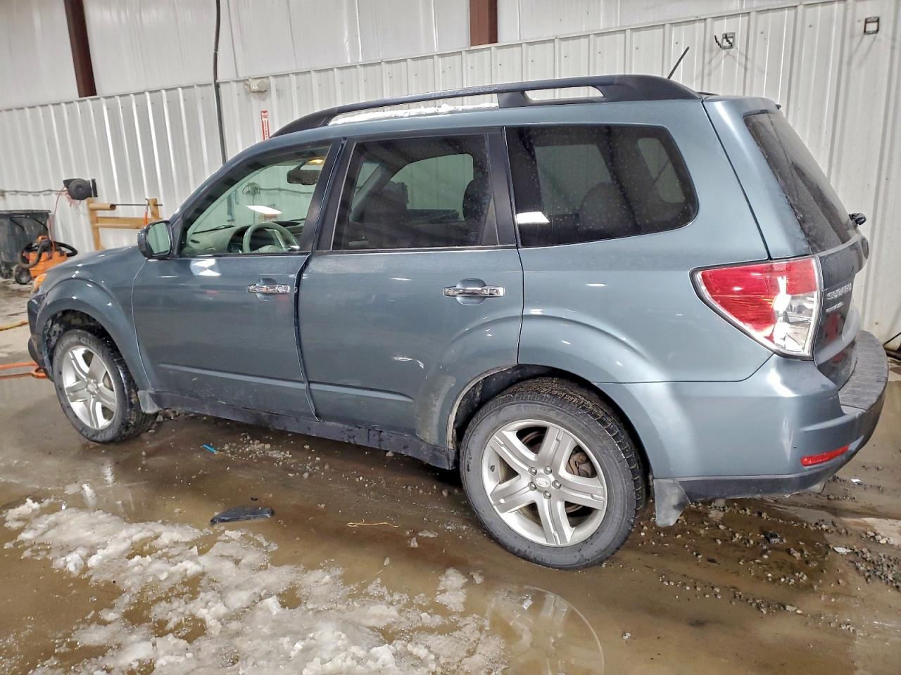 2010 Subaru Forester 2.5x Limited Green vin: JF2SH6DC6AH786335