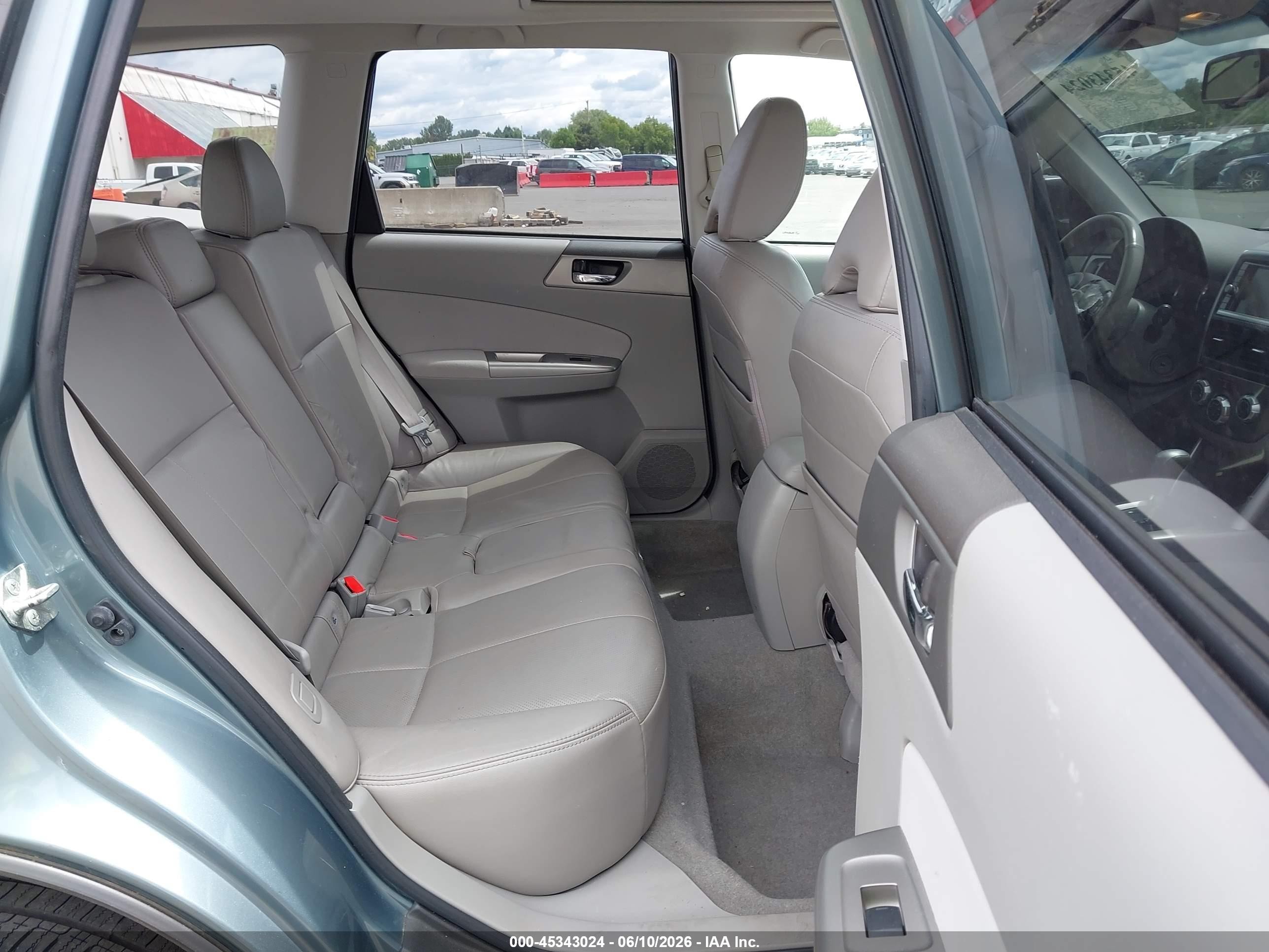 2010 Subaru Forester 2.5x Limited Pewter vin: JF2SH6DC6AH797433