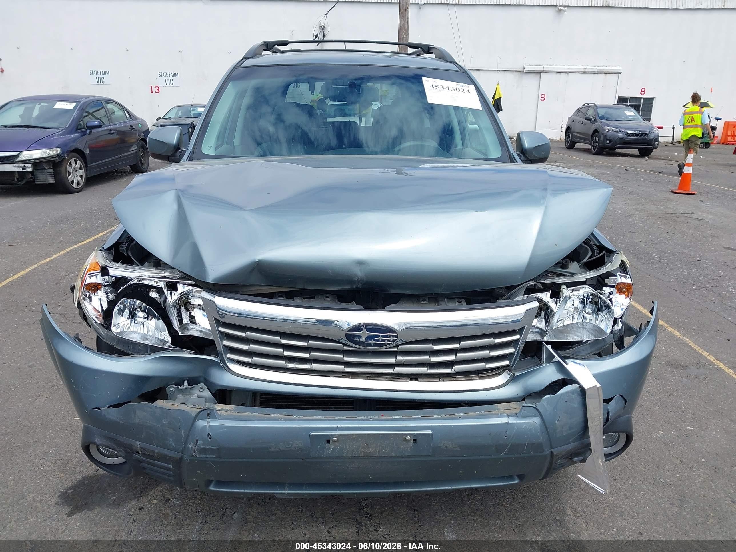 2010 Subaru Forester 2.5x Limited Pewter vin: JF2SH6DC6AH797433