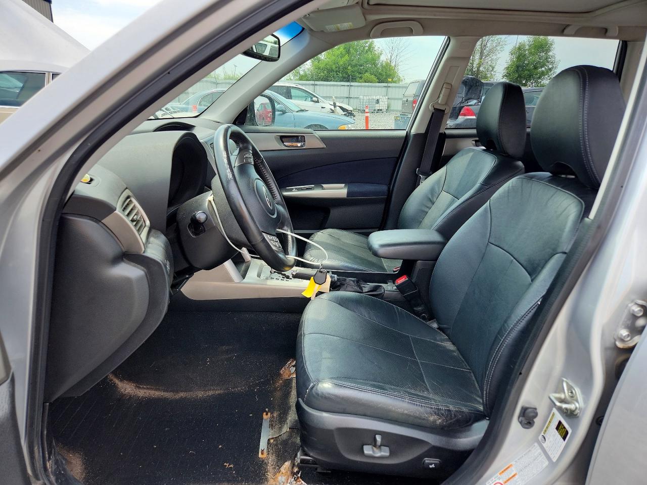 2010 Subaru Forester 2.5x Limited Silver vin: JF2SH6DC7AH777210
