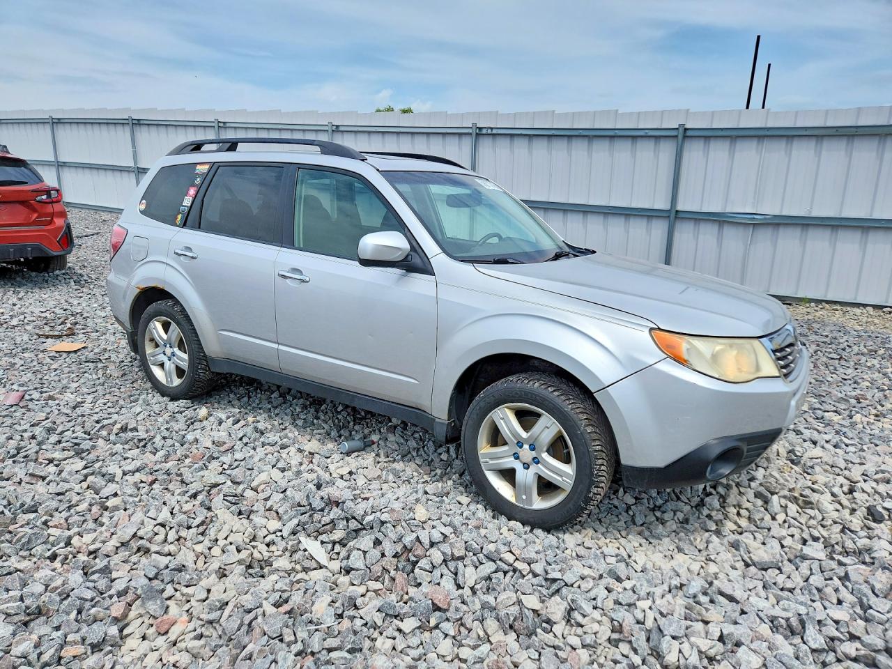 2010 Subaru Forester 2.5x Limited Silver vin: JF2SH6DC7AH777210