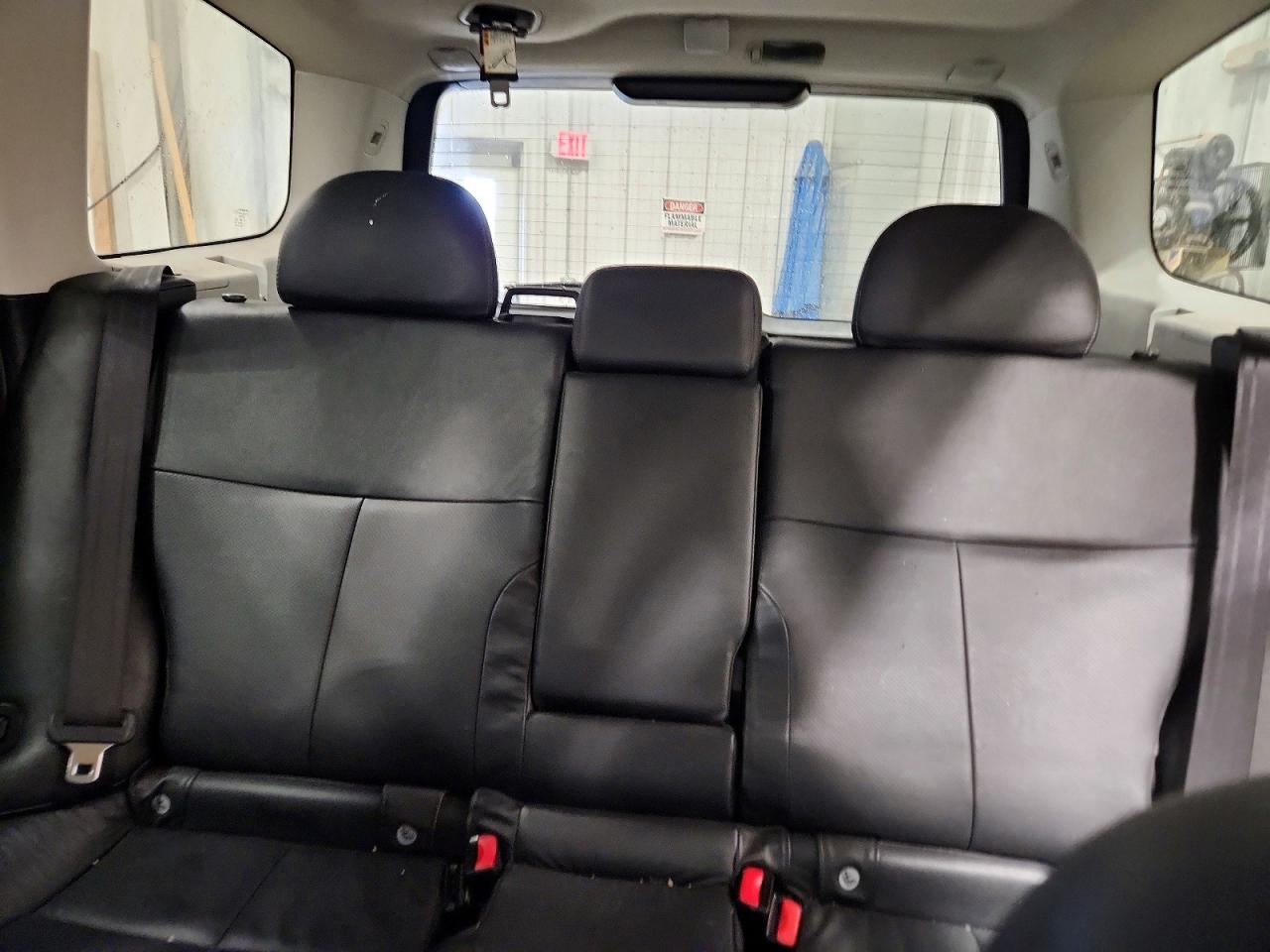 2010 Subaru Forester 2.5x Limited Silver vin: JF2SH6DC7AH913531