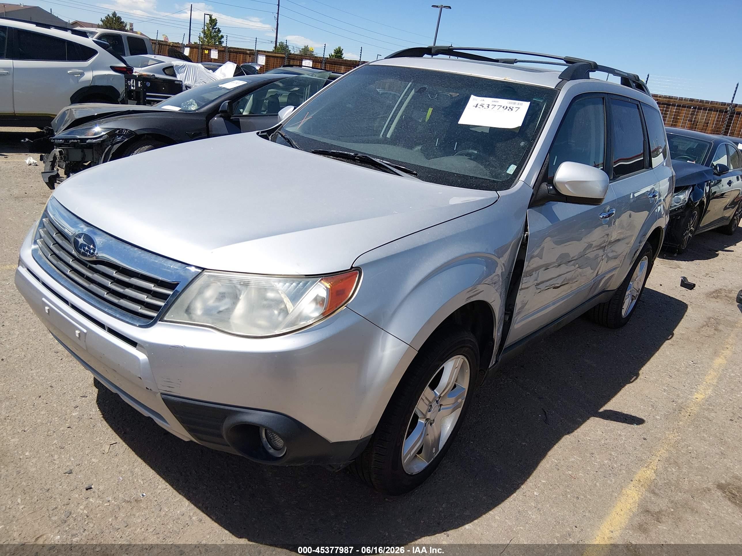 2010 Subaru Forester 2.5x Limited Silver vin: JF2SH6DC8AH700281