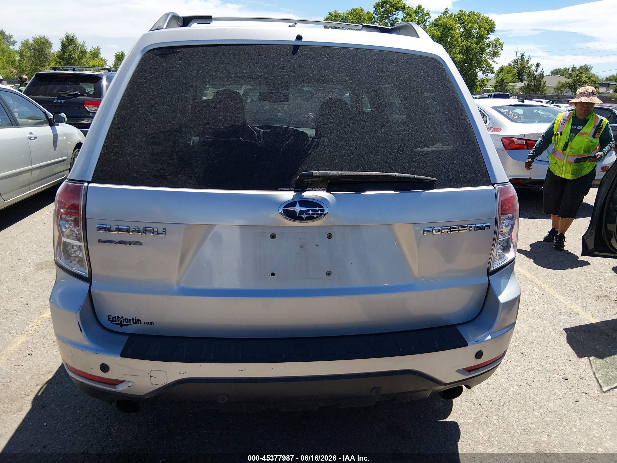 2010 Subaru Forester 2.5x Limited Silver vin: JF2SH6DC8AH700281