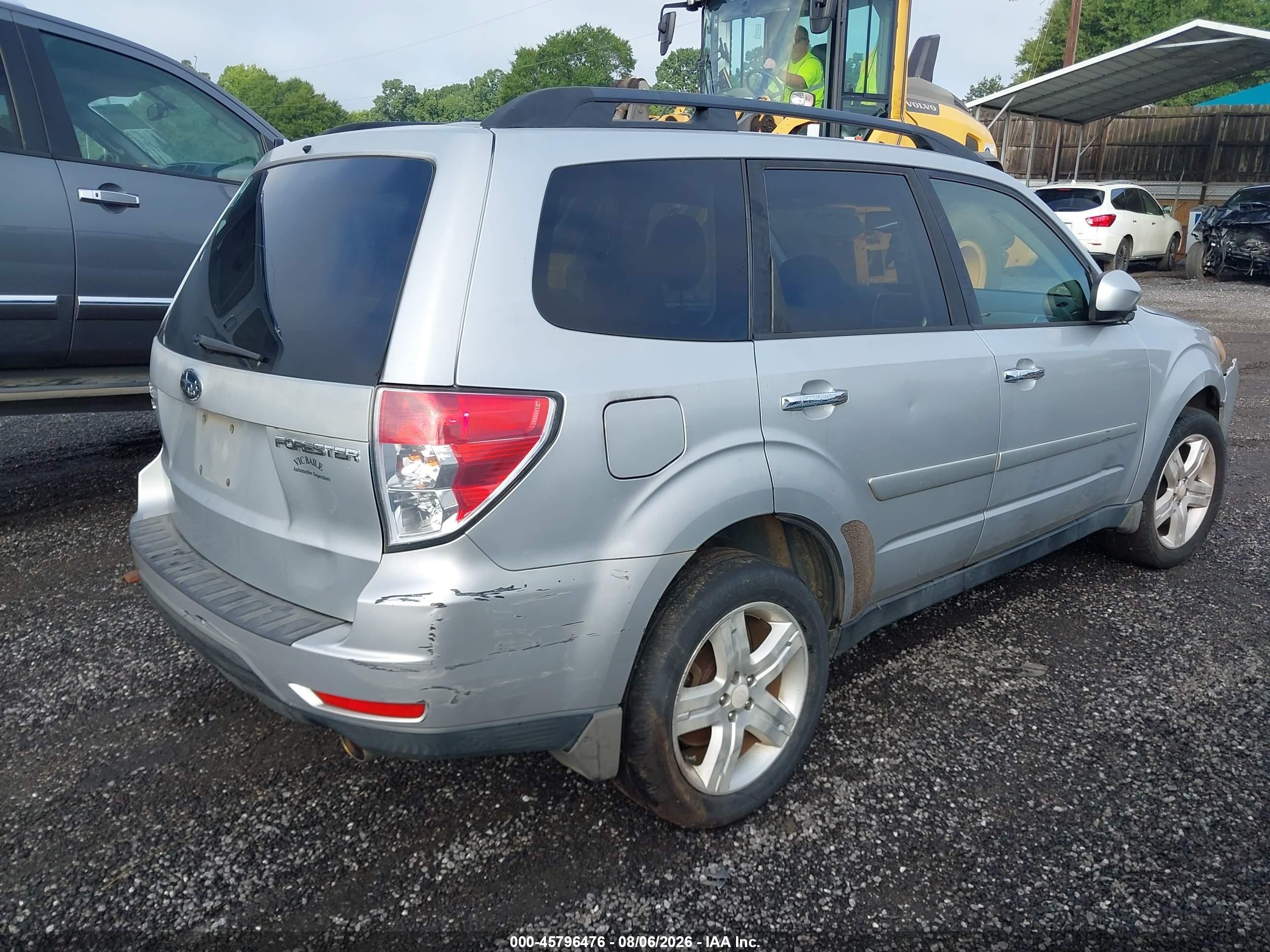 2010 Subaru Forester 2.5x Limited Silver vin: JF2SH6DC8AH712396