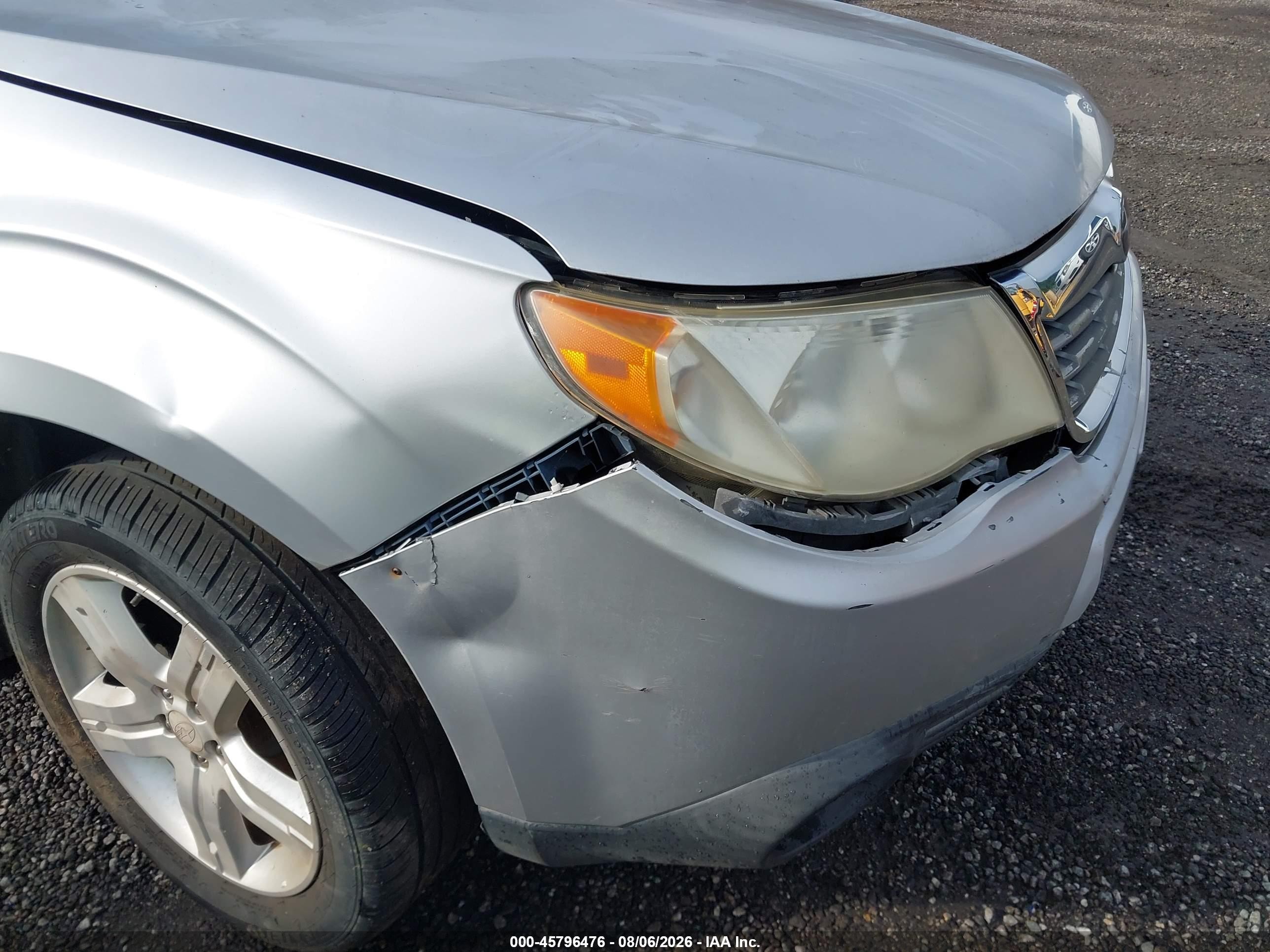 2010 Subaru Forester 2.5x Limited Silver vin: JF2SH6DC8AH712396
