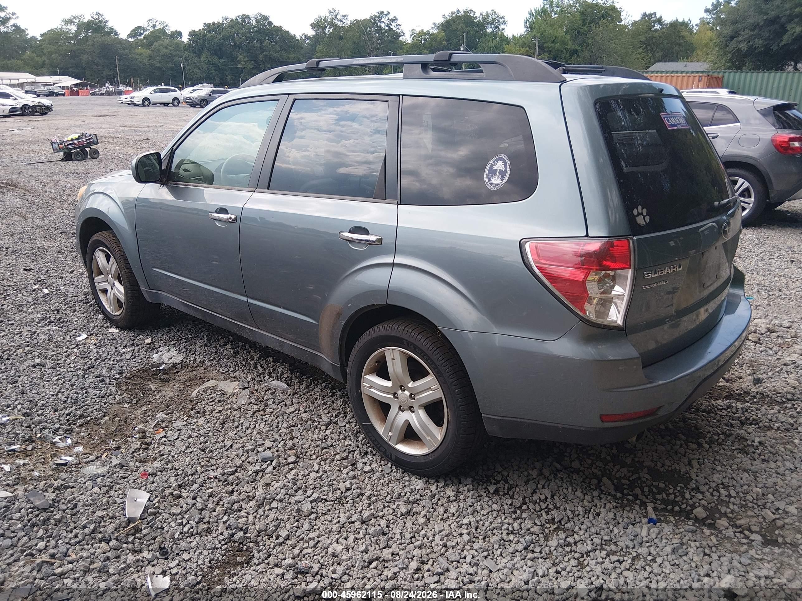 2010 Subaru Forester 2.5x Limited Light Blue vin: JF2SH6DC8AH719090