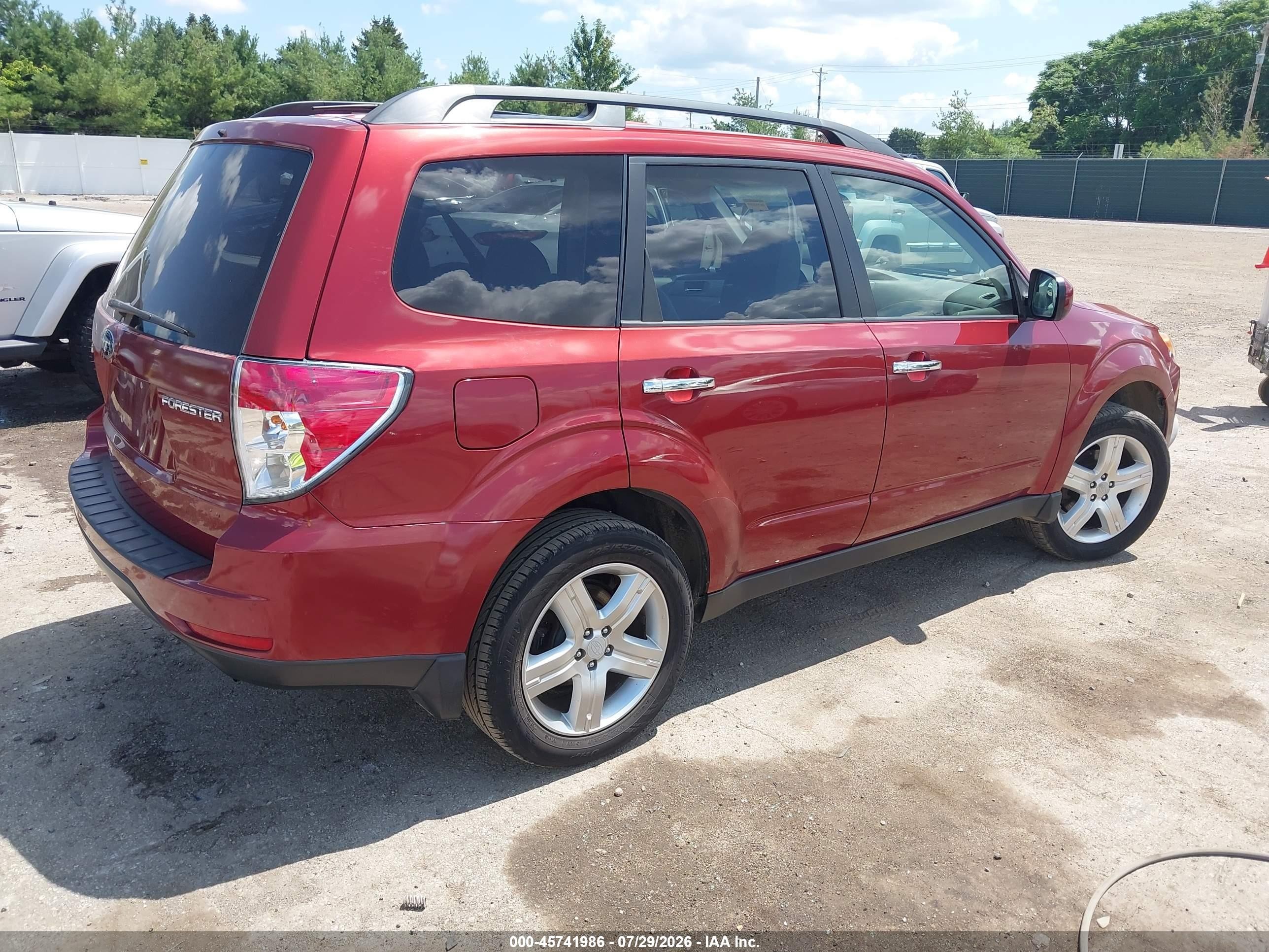 2010 Subaru Forester 2.5x Limited Red vin: JF2SH6DC8AH747844