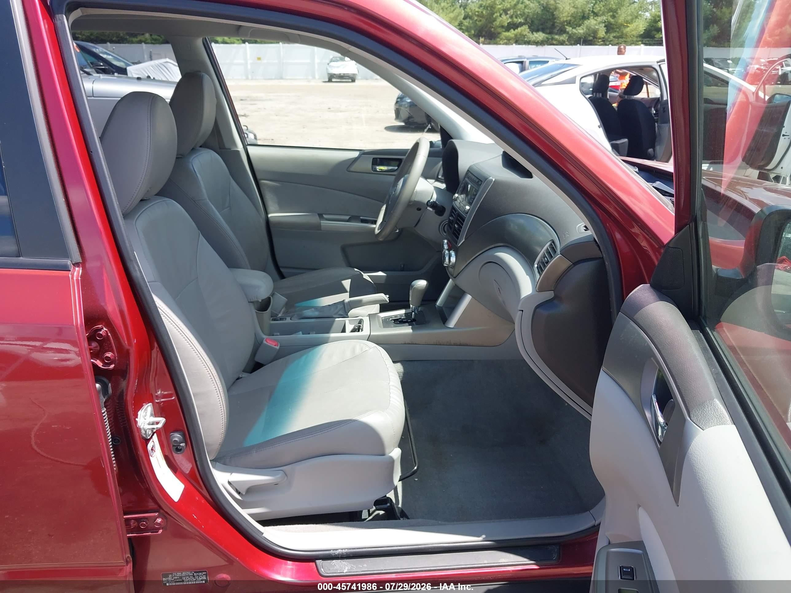 2010 Subaru Forester 2.5x Limited Red vin: JF2SH6DC8AH747844