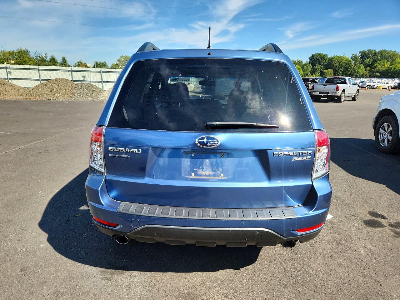 2010 Subaru Forester 2.5x Limited Blue vin: JF2SH6DC8AH789981