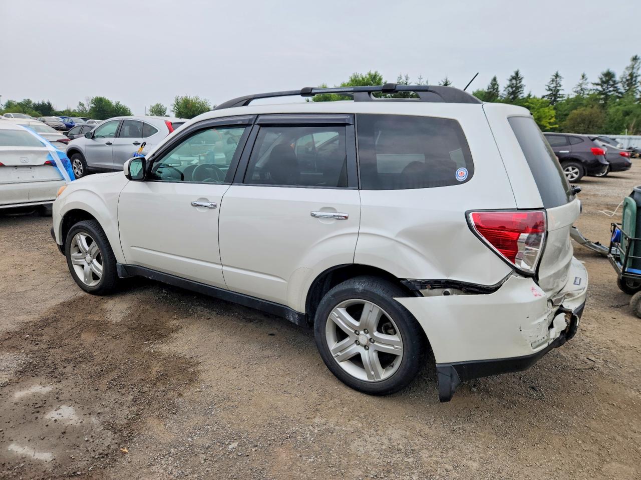 2010 Subaru Forester 2.5x Limited White vin: JF2SH6DC8AH794632
