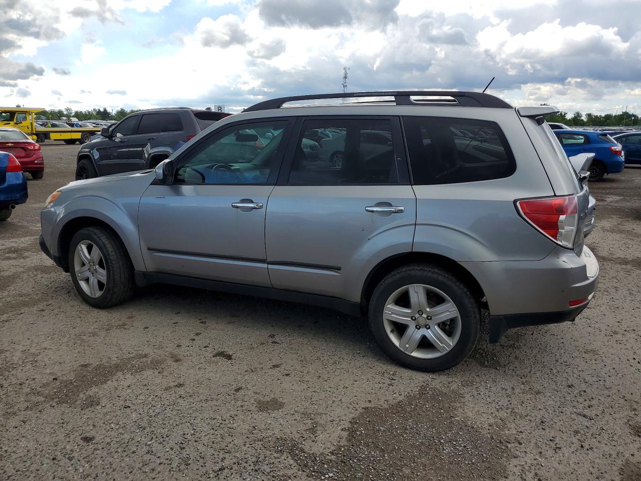 2010 Subaru Forester 2.5x Limited Silver vin: JF2SH6DCXAH702727