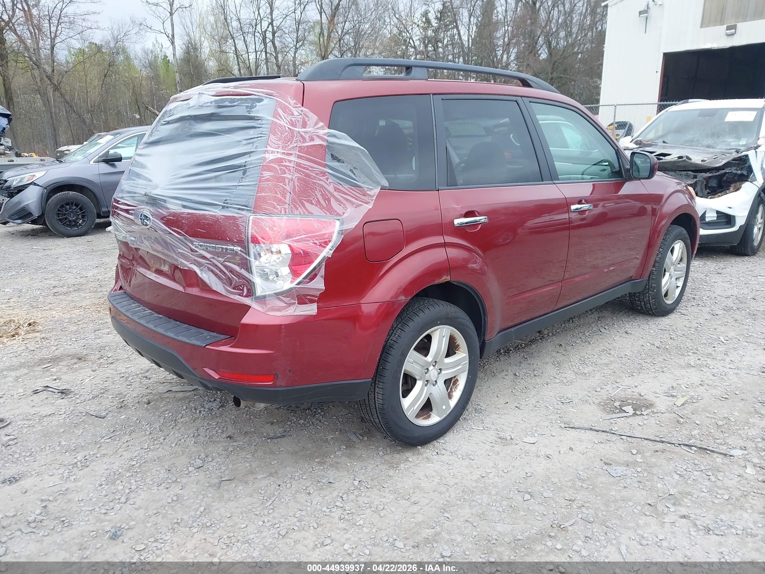 2010 Subaru Forester 2.5x Limited Red vin: JF2SH6DCXAH713856