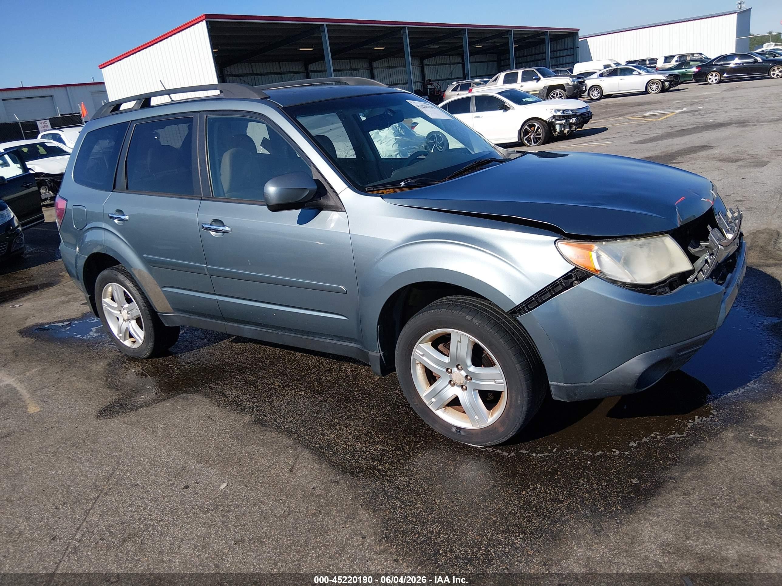 2010 Subaru Forester 2.5x Limited Light Blue vin: JF2SH6DCXAH745934