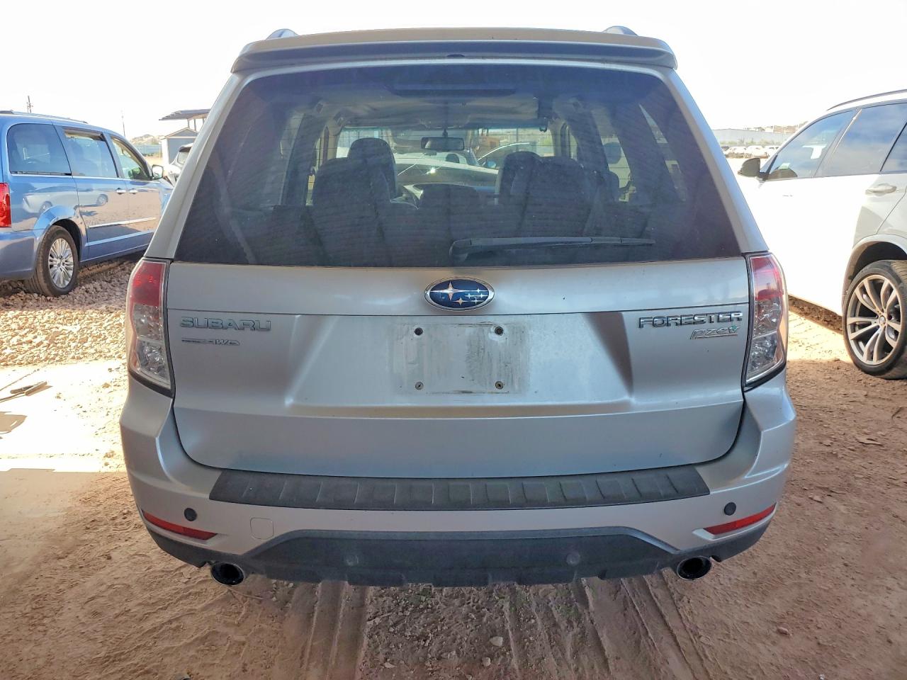 2010 Subaru Forester 2.5x Limited Silver vin: JF2SH6DCXAH913717