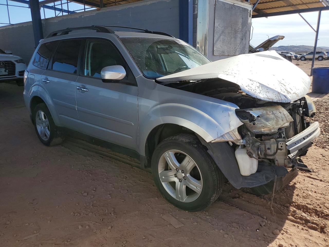 2010 Subaru Forester 2.5x Limited Silver vin: JF2SH6DCXAH913717