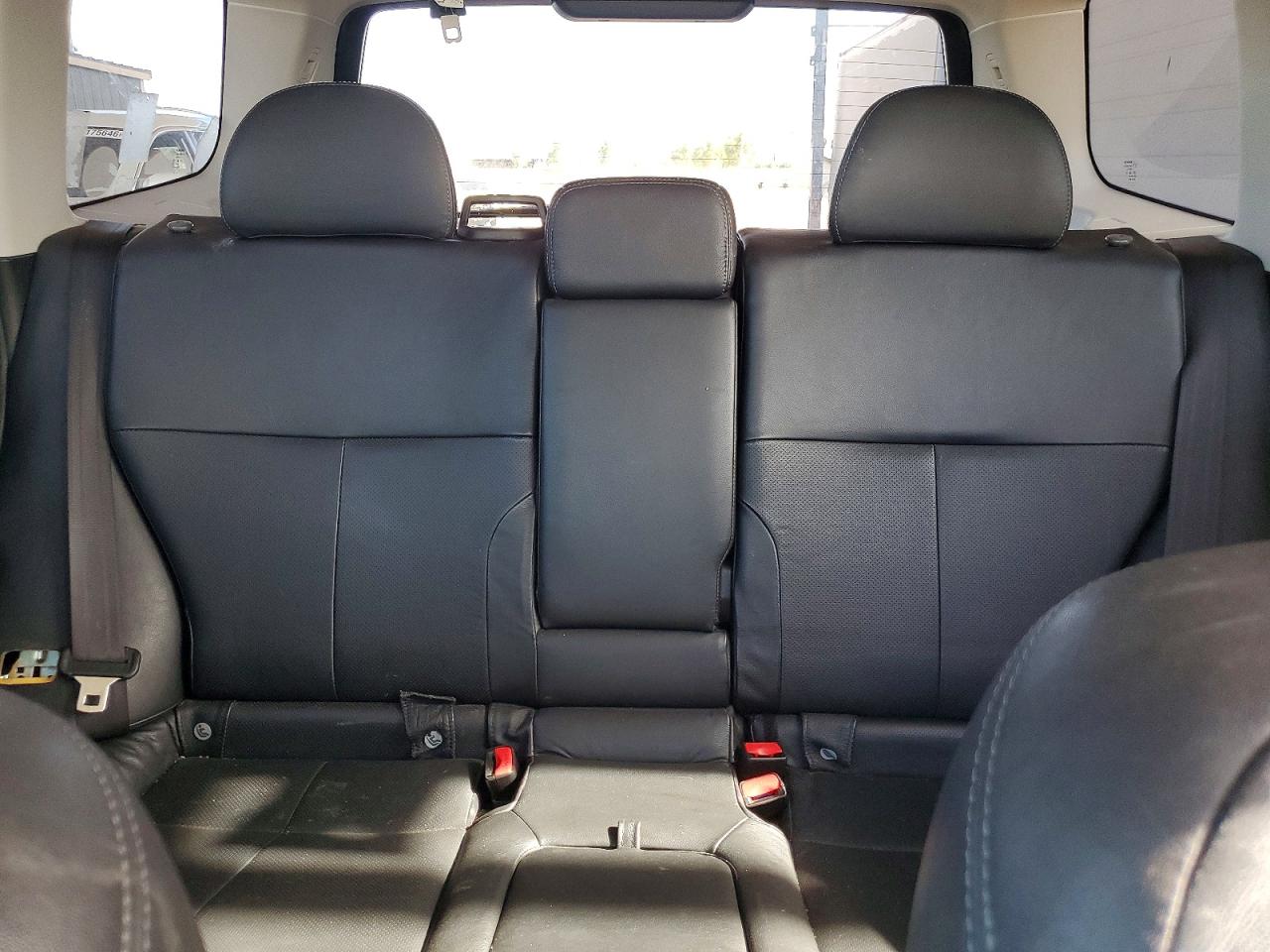 2010 Subaru Forester 2.5x Limited Silver vin: JF2SH6DCXAH913717