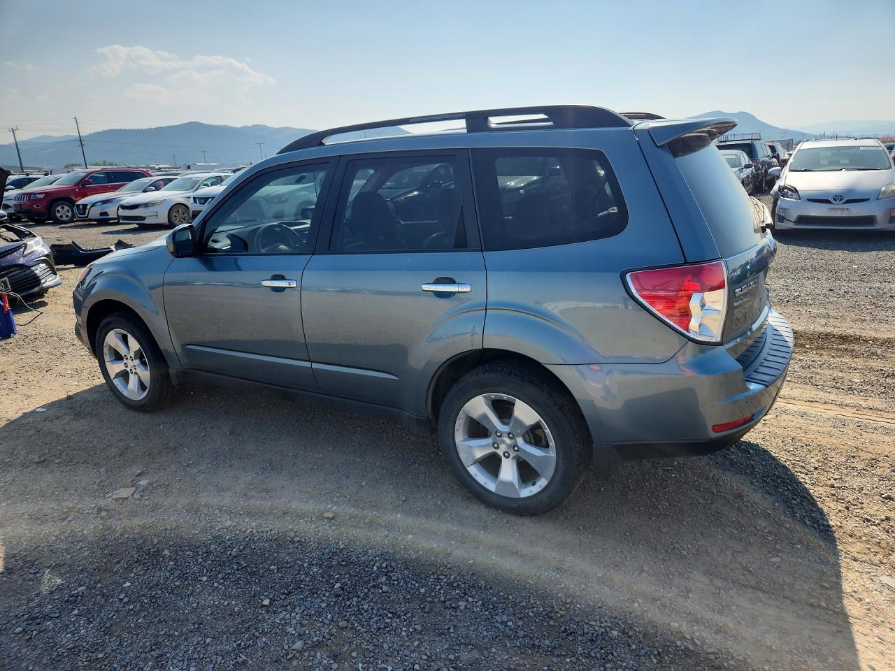 2010 Subaru Forester 2.5xt Teal vin: JF2SH6EC1AH746159