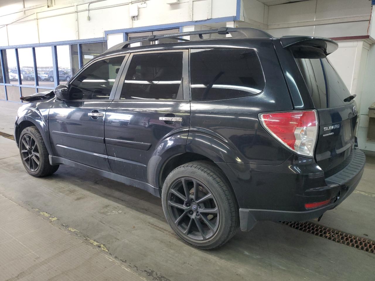 2010 Subaru Forester 2.5xt Black vin: JF2SH6EC5AH744883