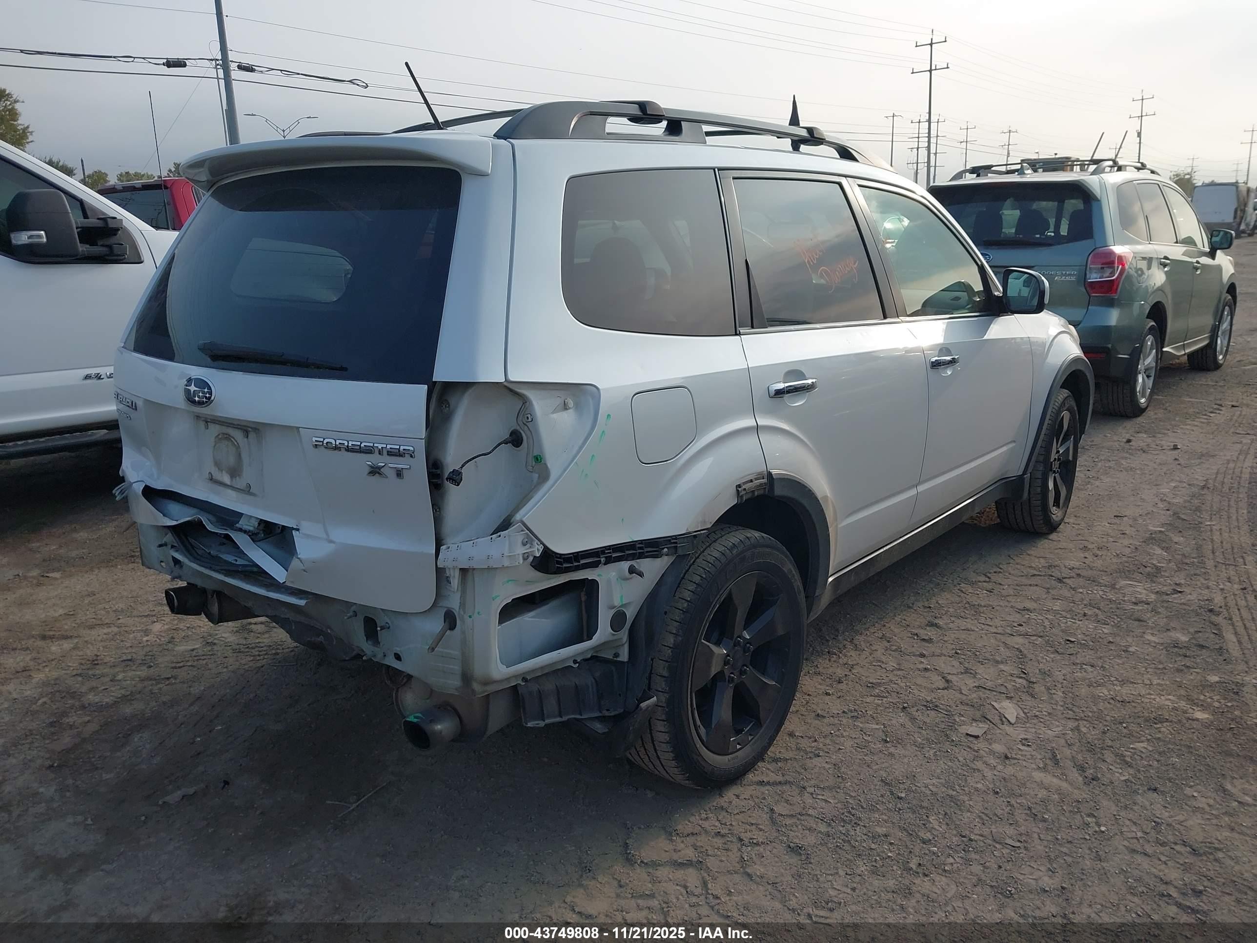 2010 Subaru Forester 2.5xt Premium Белый vin: JF2SH6EC8AH800122