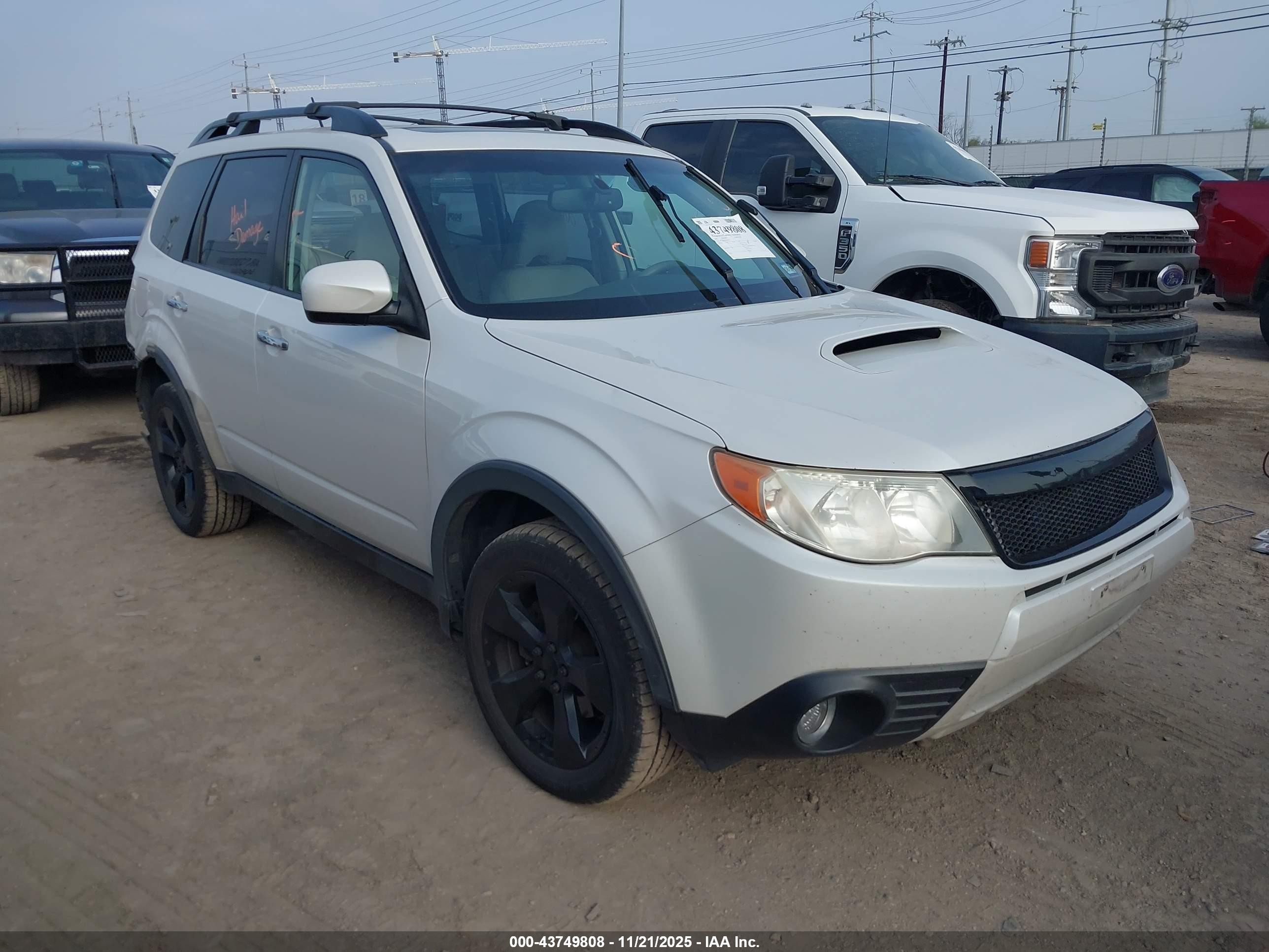 2010 Subaru Forester 2.5xt Premium White vin: JF2SH6EC8AH800122