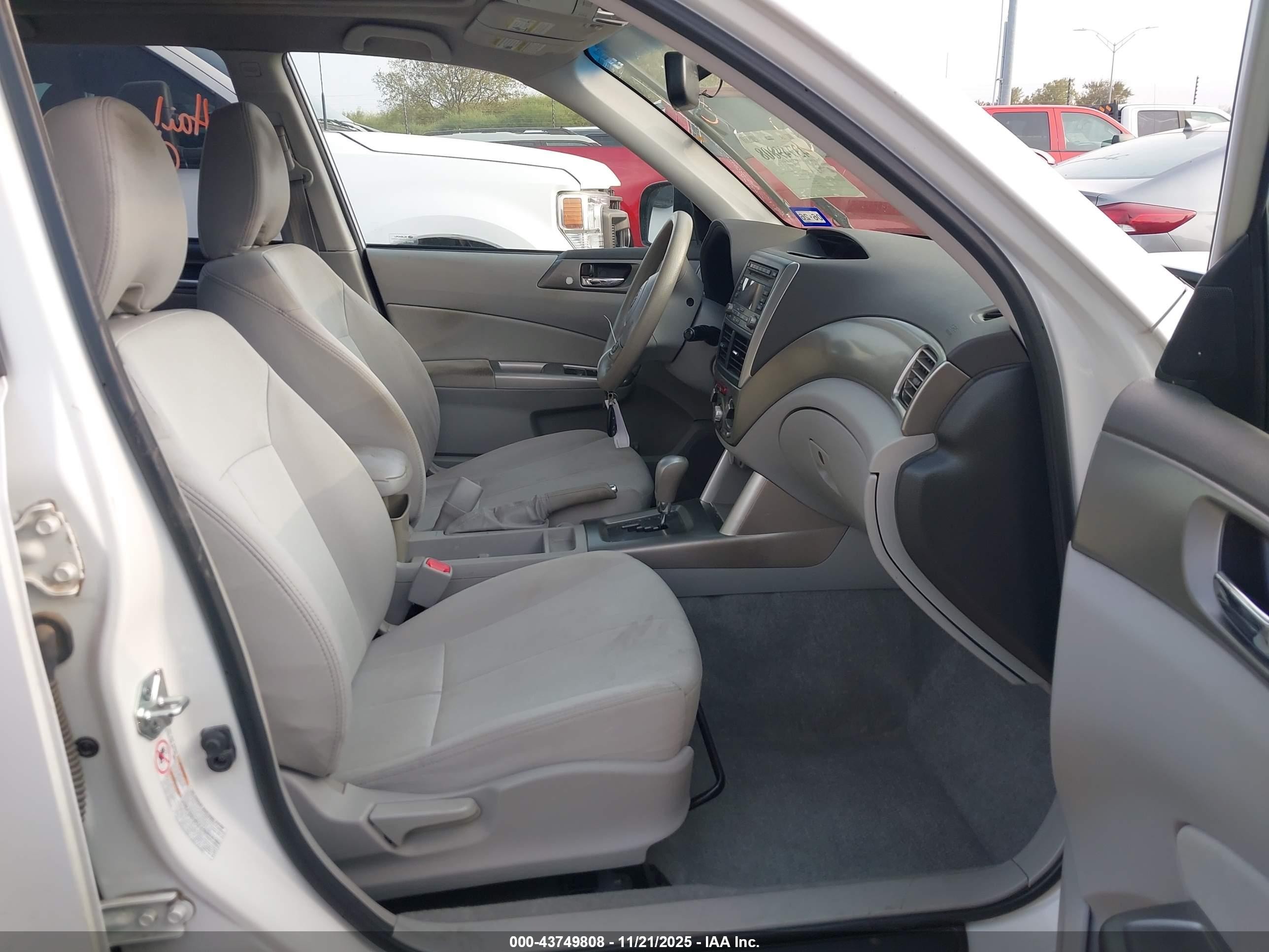 2010 Subaru Forester 2.5xt Premium Белый vin: JF2SH6EC8AH800122