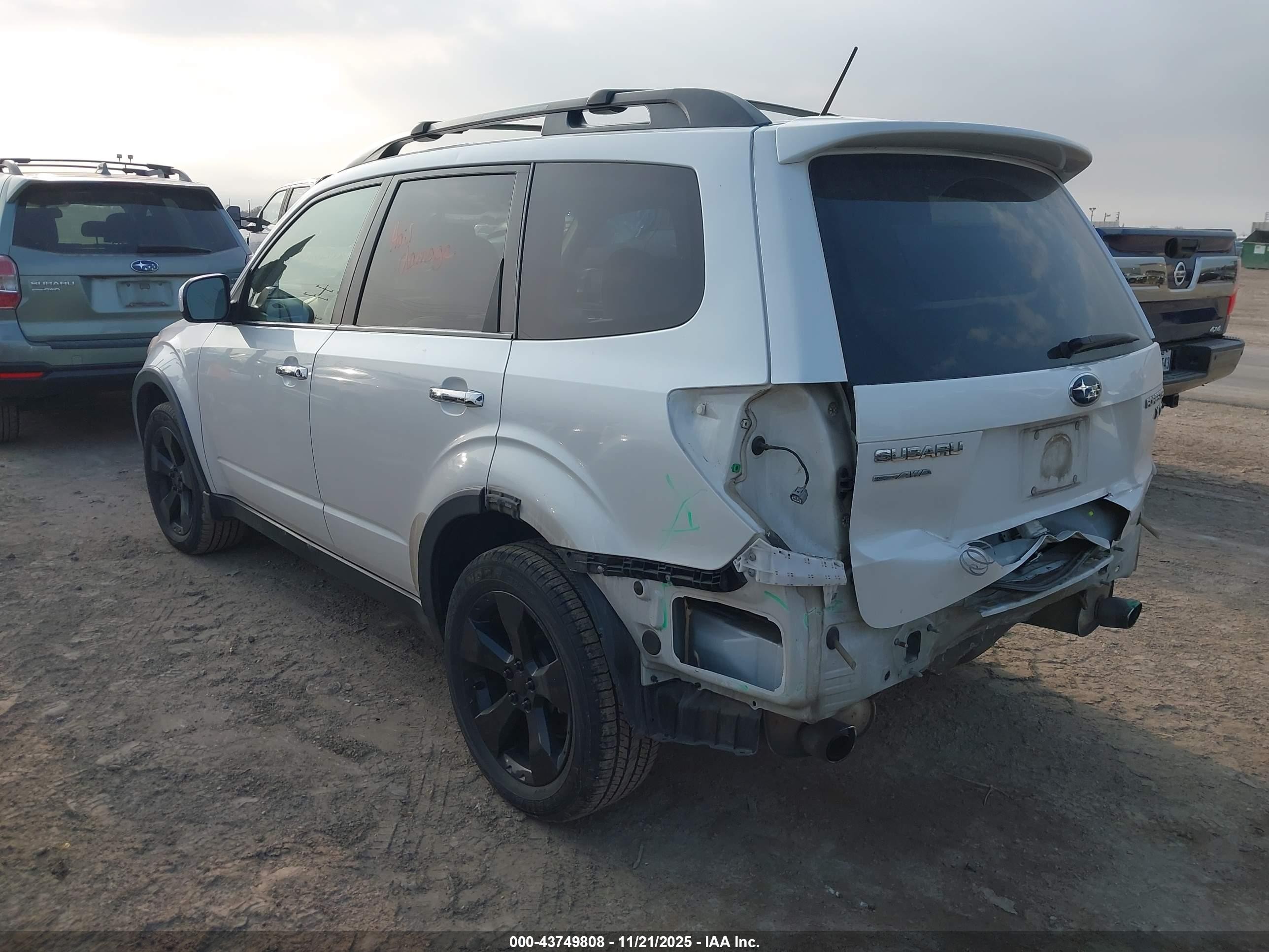 2010 Subaru Forester 2.5xt Premium Белый vin: JF2SH6EC8AH800122