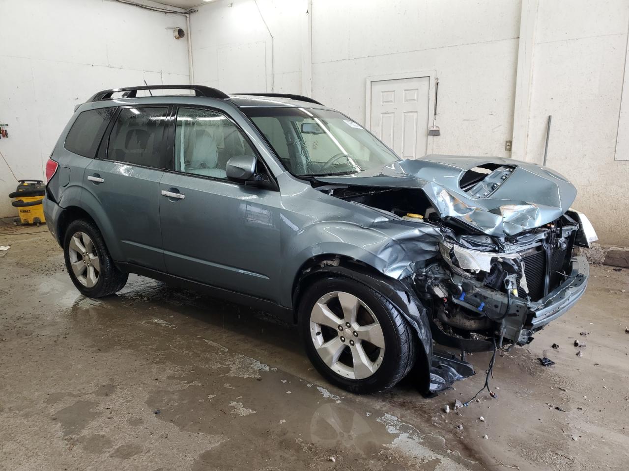 2010 Subaru Forester 2.5xt Blue vin: JF2SH6ECXAH716237