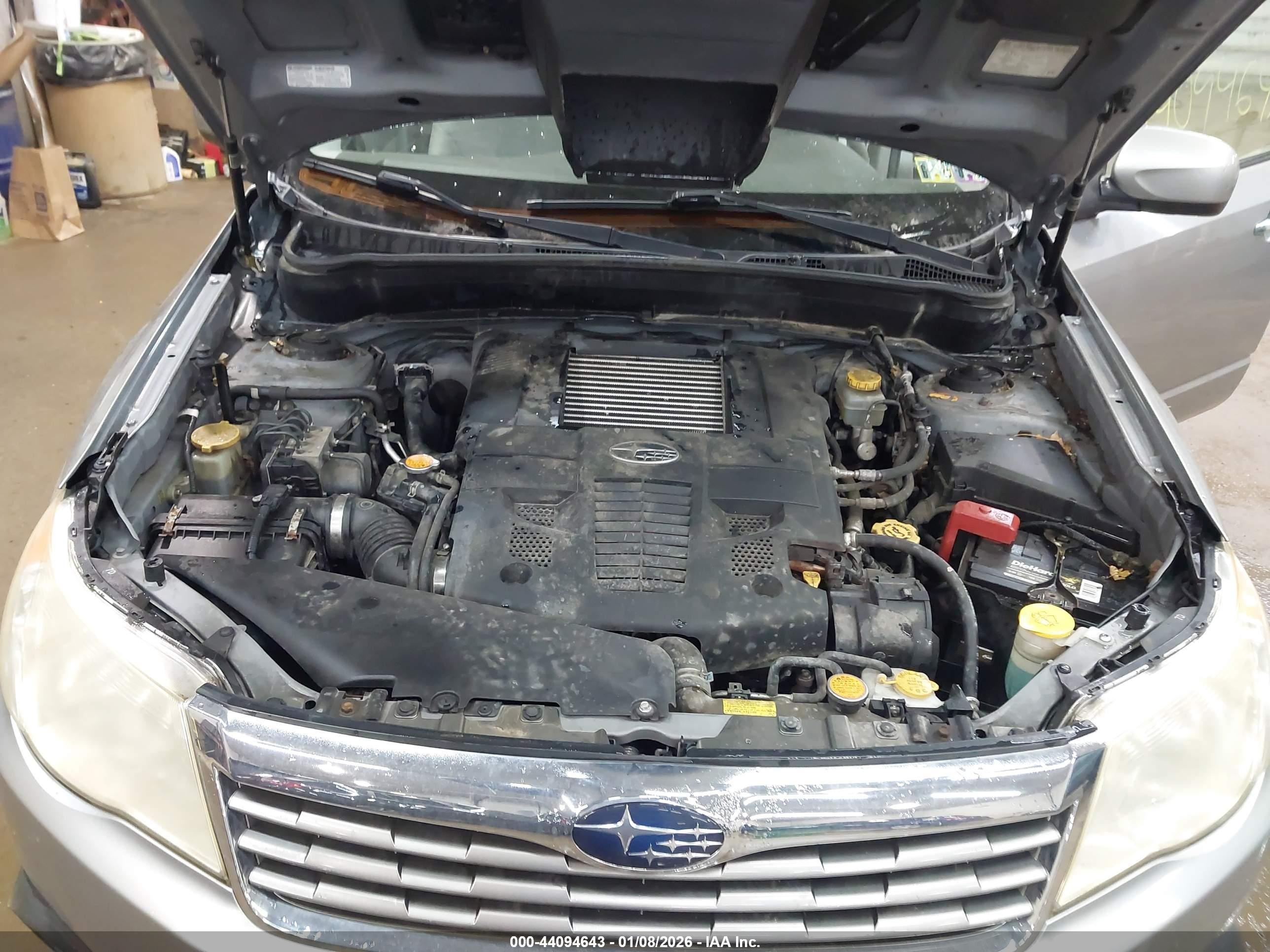 2010 Subaru Forester 2.5xt Limited Silver vin: JF2SH6FC0AH715306