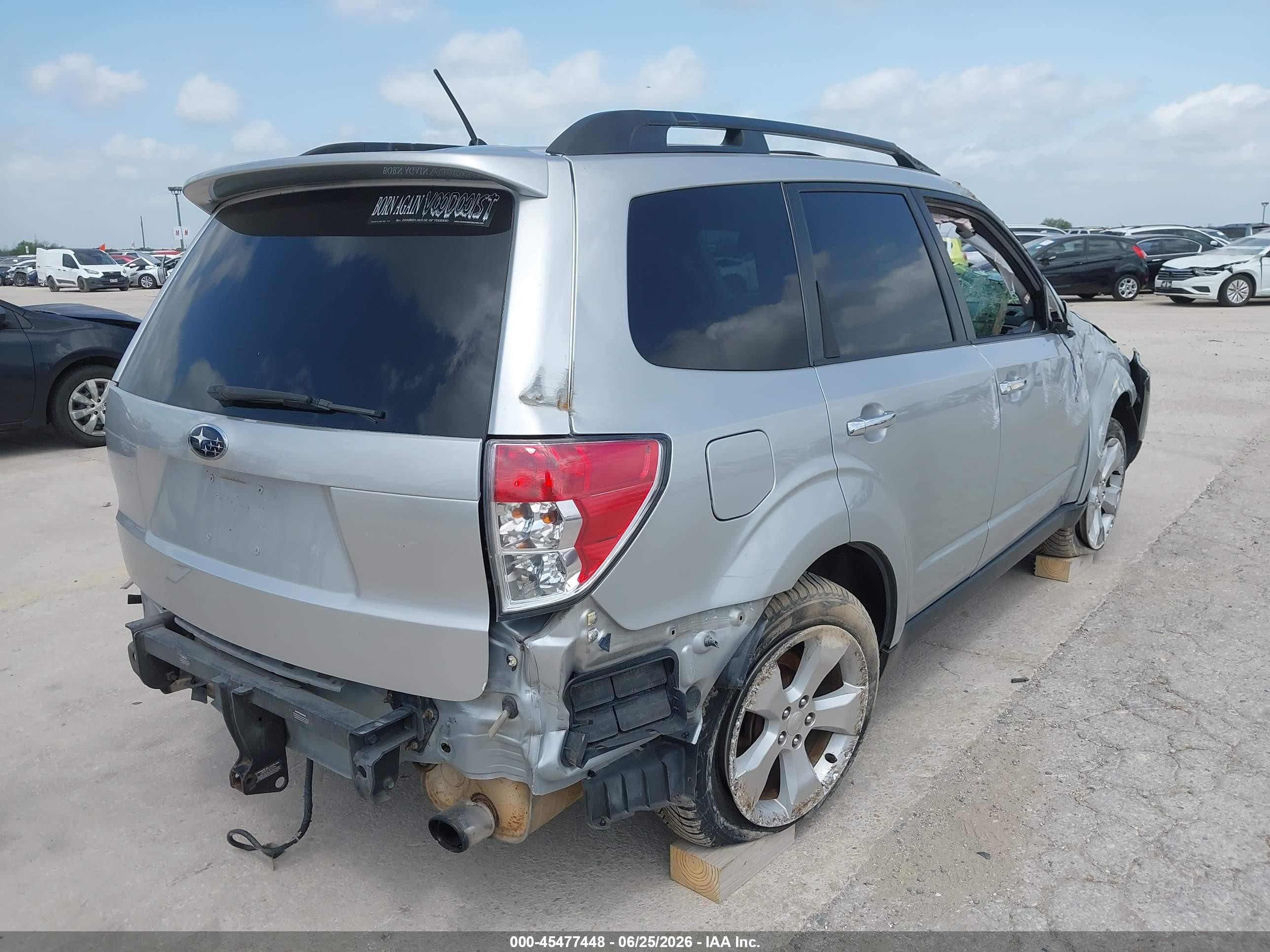 2010 Subaru Forester 2.5xt Limited Серебряный vin: JF2SH6FC0AH735085