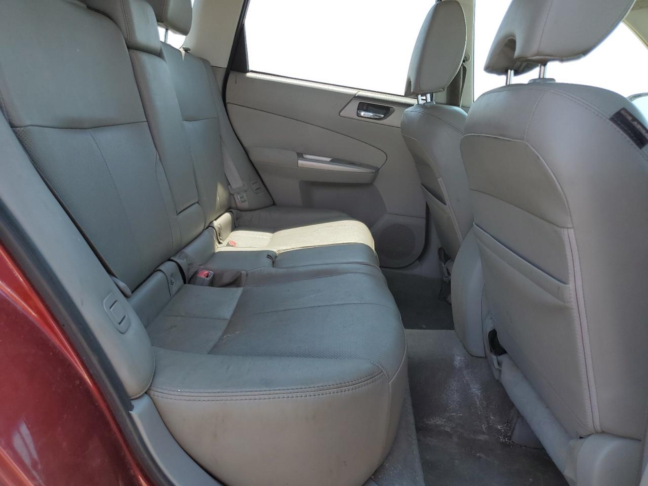 2010 Subaru Forester 2.5xt Limited Red vin: JF2SH6FC2AH913112