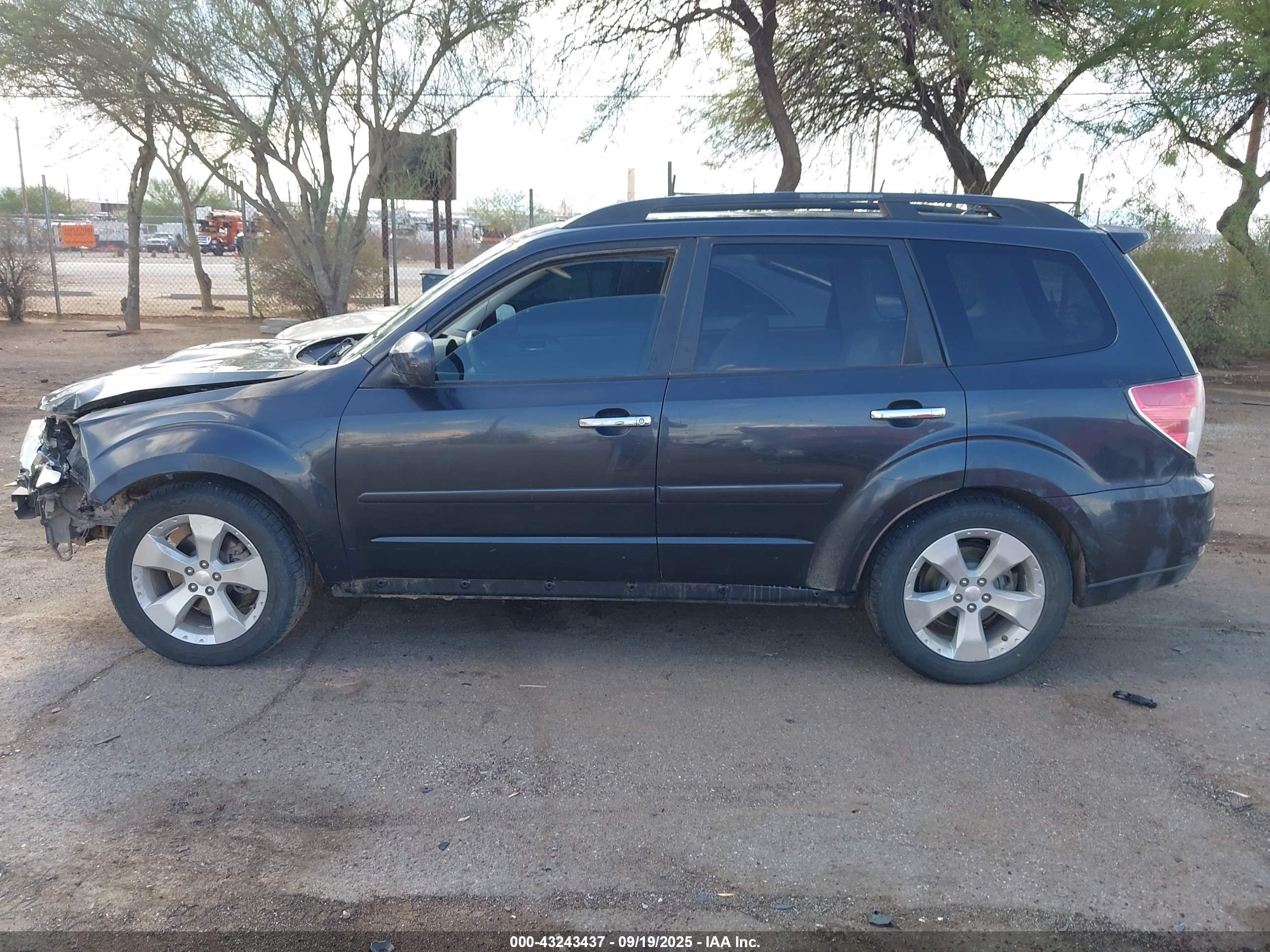 2010 Subaru Forester 2.5xt Limited Black vin: JF2SH6FC3AH727255
