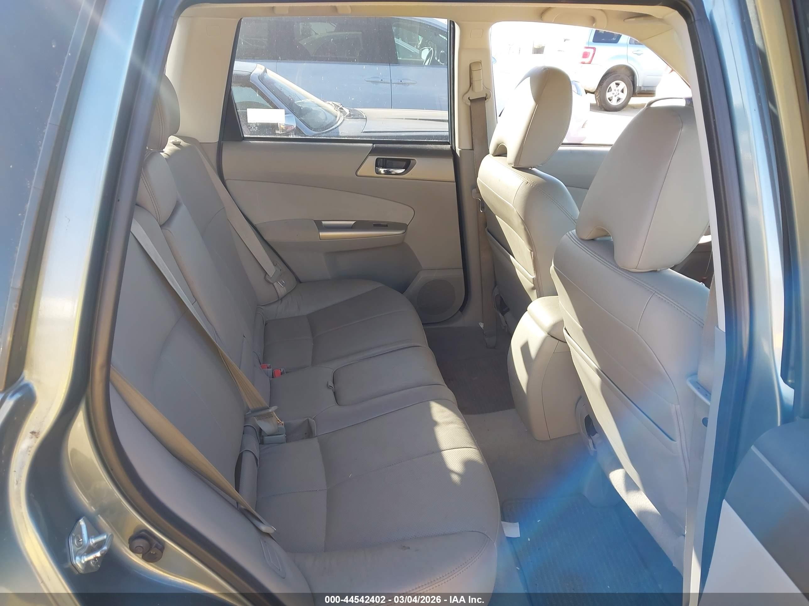 2010 Subaru Forester 2.5xt Limited Blue vin: JF2SH6FC4AH802223