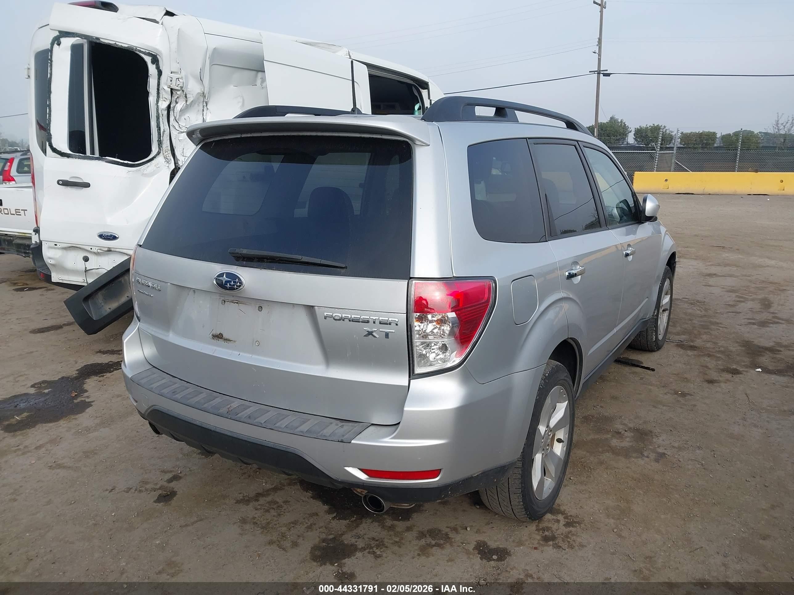 2010 Subaru Forester 2.5xt Limited Серебряный vin: JF2SH6FC7AH761747
