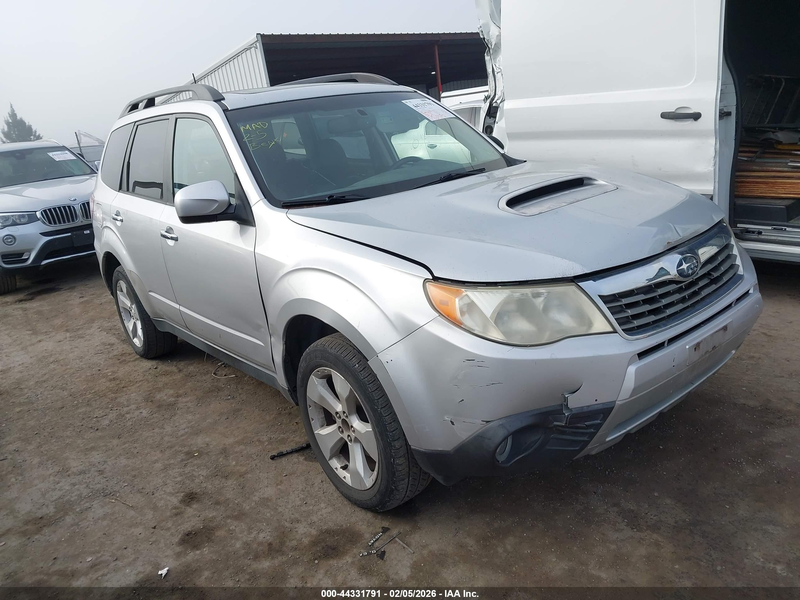 2010 Subaru Forester 2.5xt Limited Серебряный vin: JF2SH6FC7AH761747