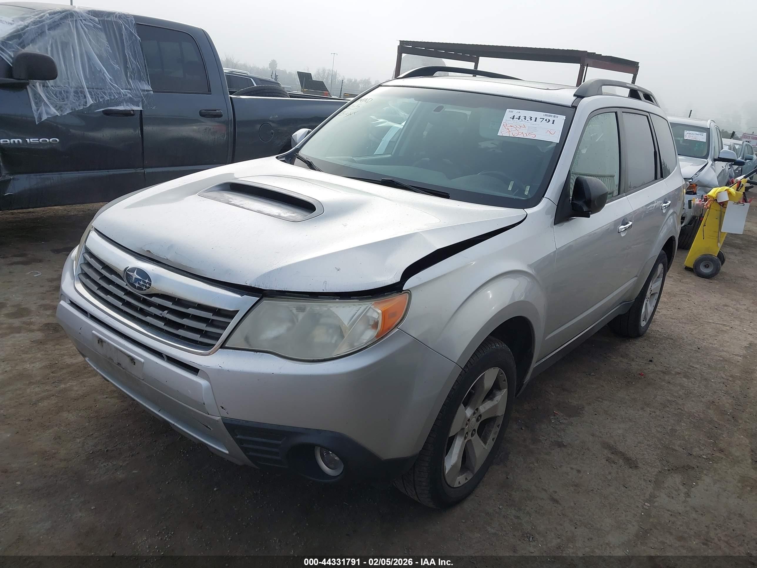 2010 Subaru Forester 2.5xt Limited Серебряный vin: JF2SH6FC7AH761747