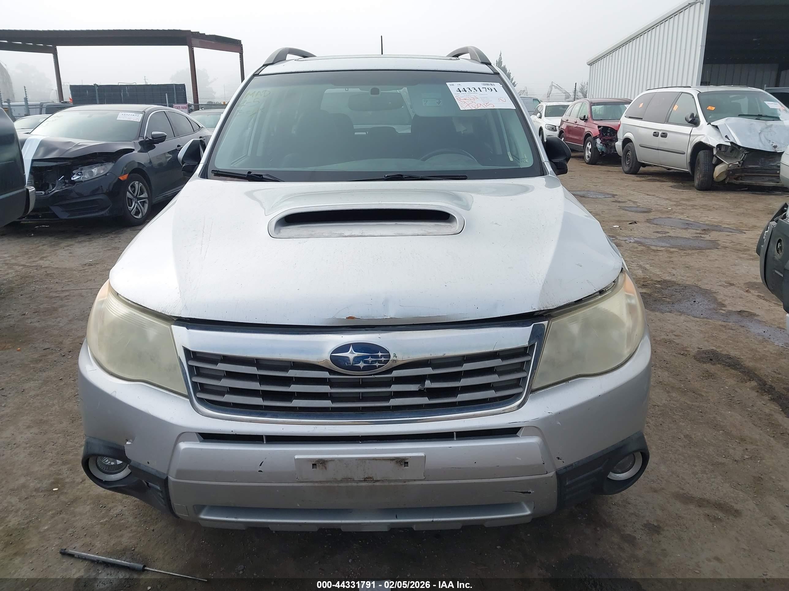 2010 Subaru Forester 2.5xt Limited Серебряный vin: JF2SH6FC7AH761747
