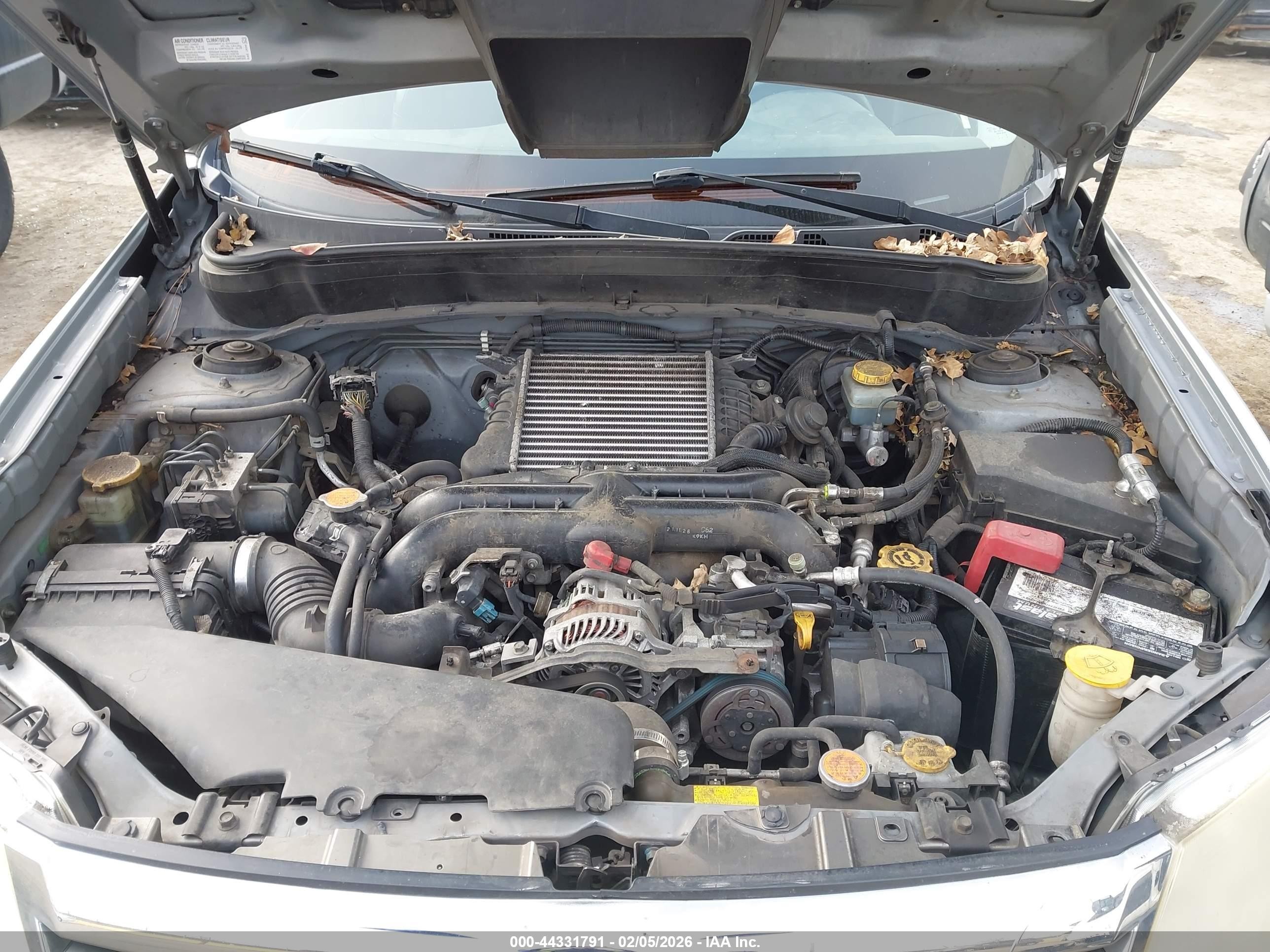 2010 Subaru Forester 2.5xt Limited Серебряный vin: JF2SH6FC7AH761747
