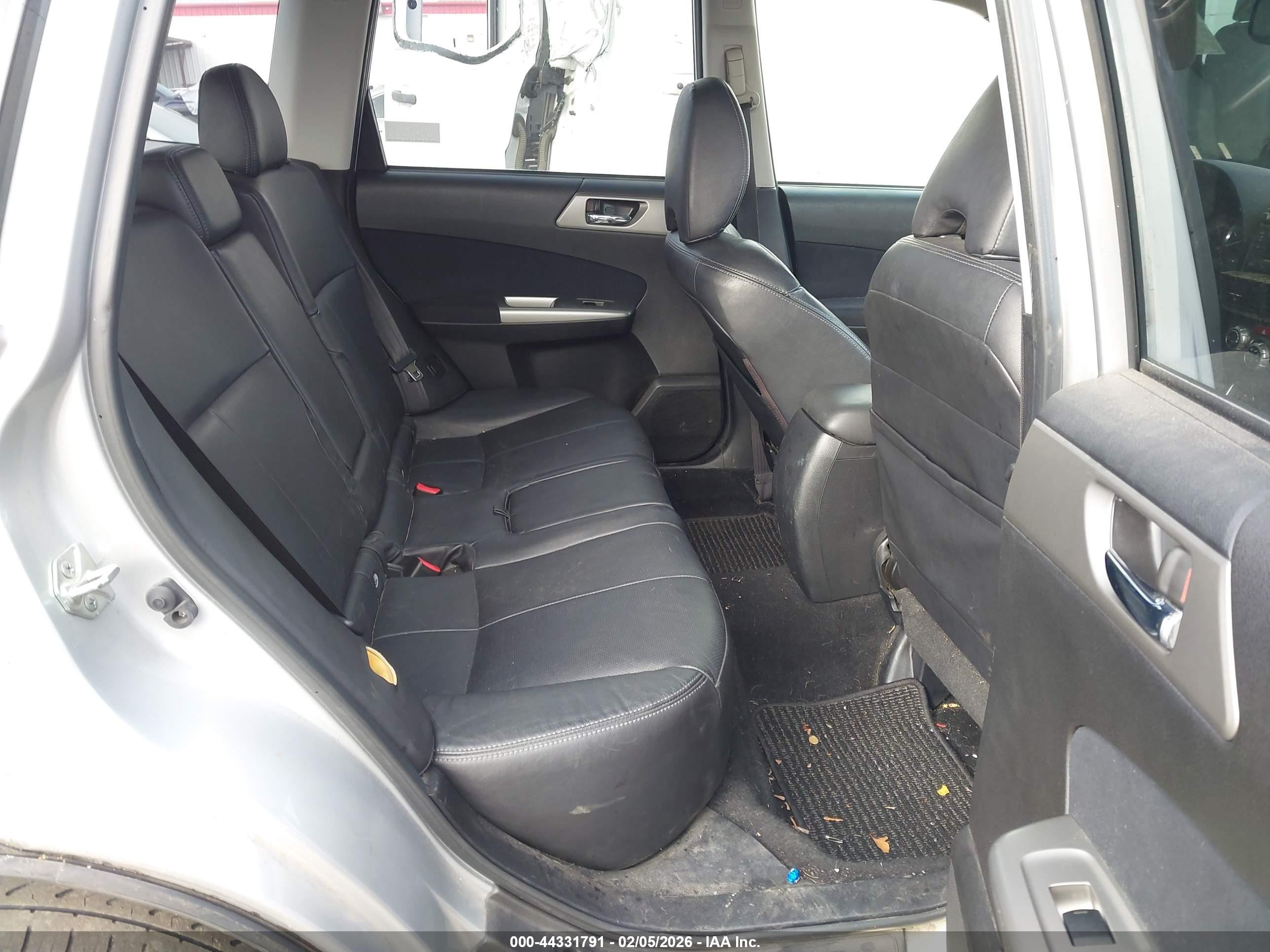 2010 Subaru Forester 2.5xt Limited Серебряный vin: JF2SH6FC7AH761747