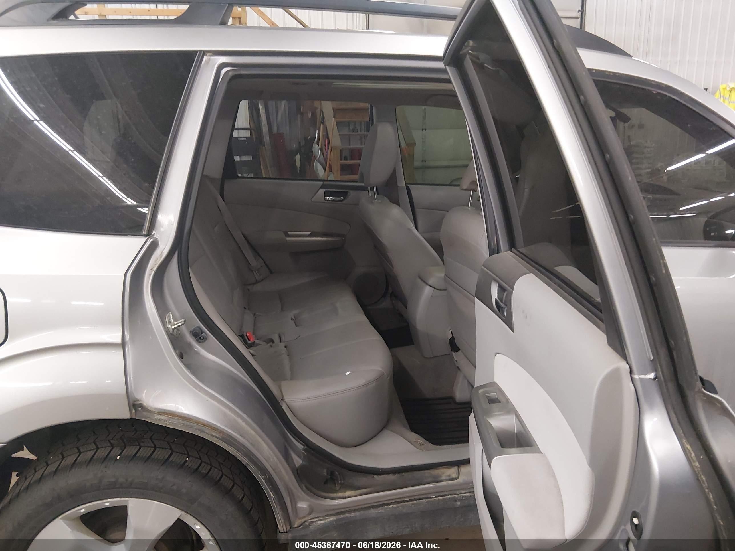 2010 Subaru Forester 2.5xt Limited Gray vin: JF2SH6FC7AH800434