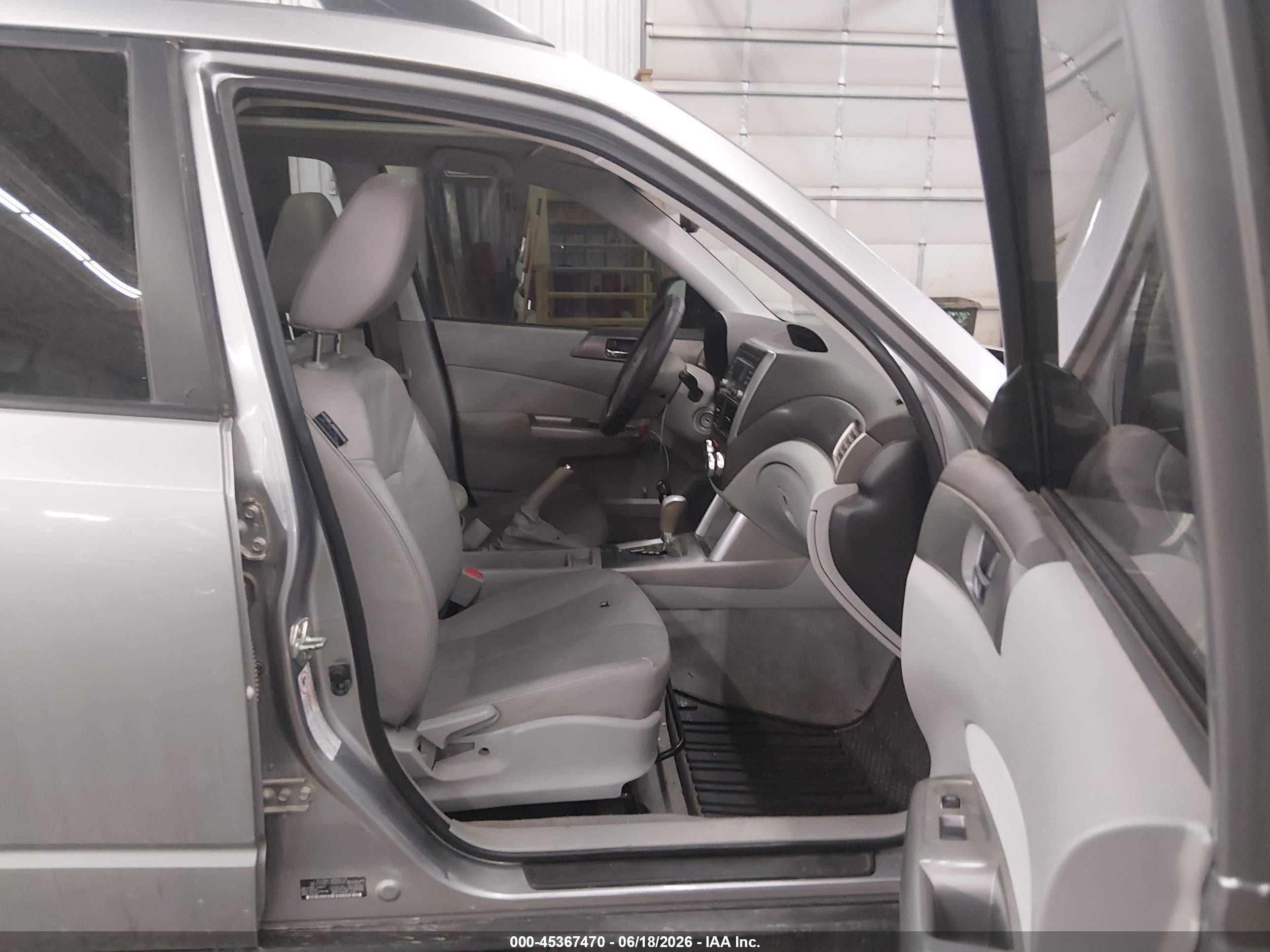 2010 Subaru Forester 2.5xt Limited Gray vin: JF2SH6FC7AH800434