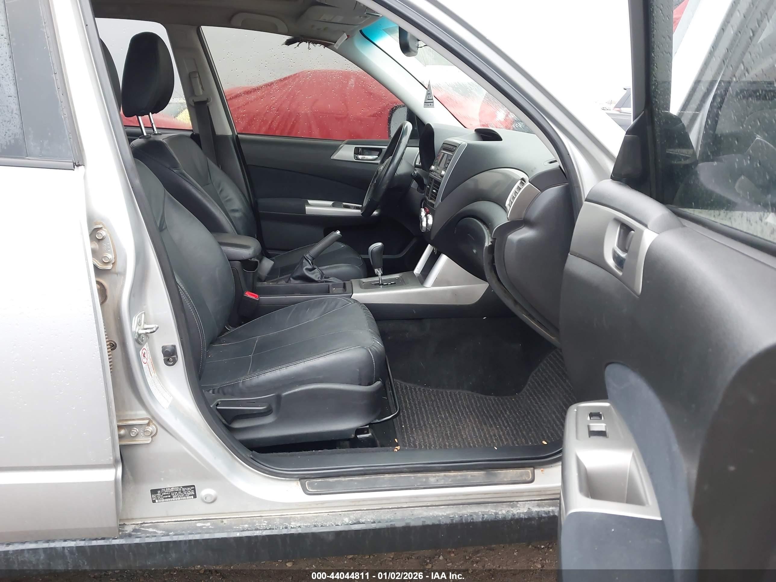 2010 Subaru Forester 2.5xt Limited Silver vin: JF2SH6FC9AH768036