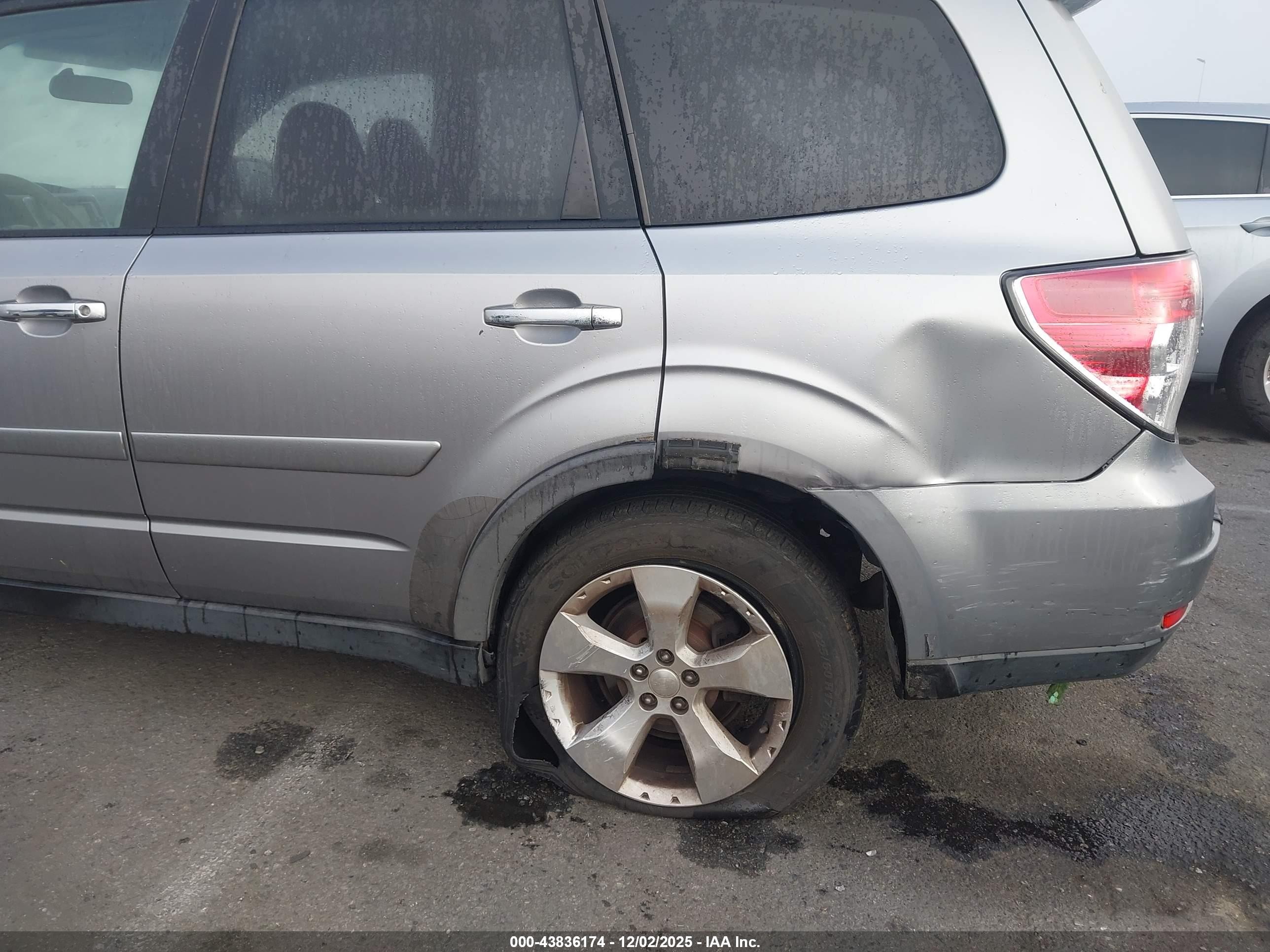 2010 Subaru Forester 2.5xt Limited Silver vin: JF2SH6FCXAH805224