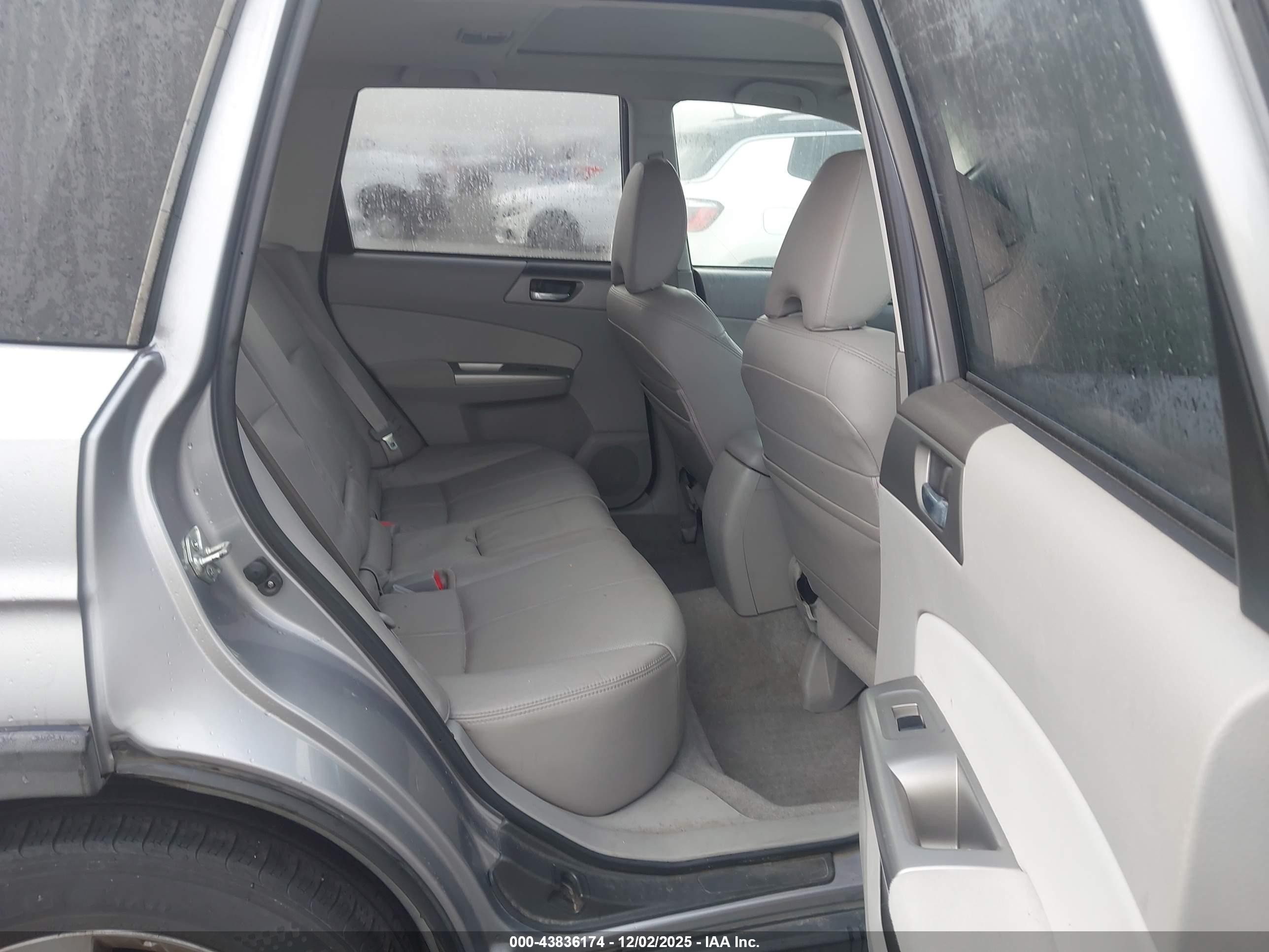 2010 Subaru Forester 2.5xt Limited Silver vin: JF2SH6FCXAH805224