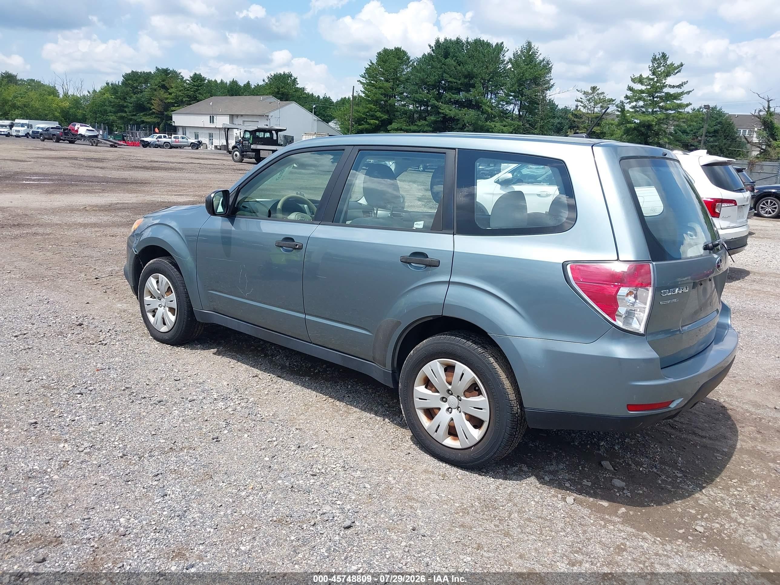 2013 Subaru Forester 2.5x Blue vin: JF2SHAAC2DH418763
