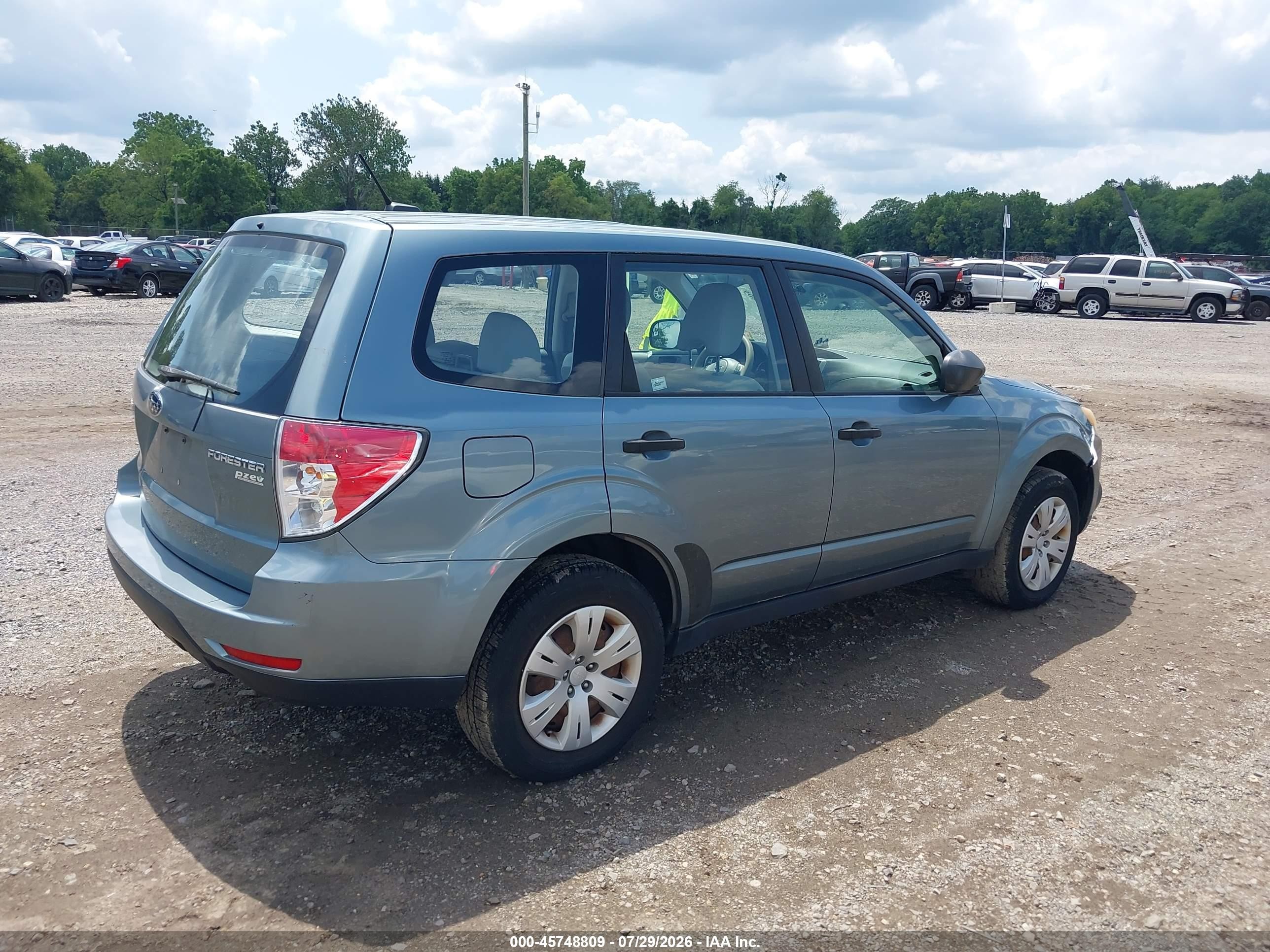 2013 Subaru Forester 2.5x Blue vin: JF2SHAAC2DH418763