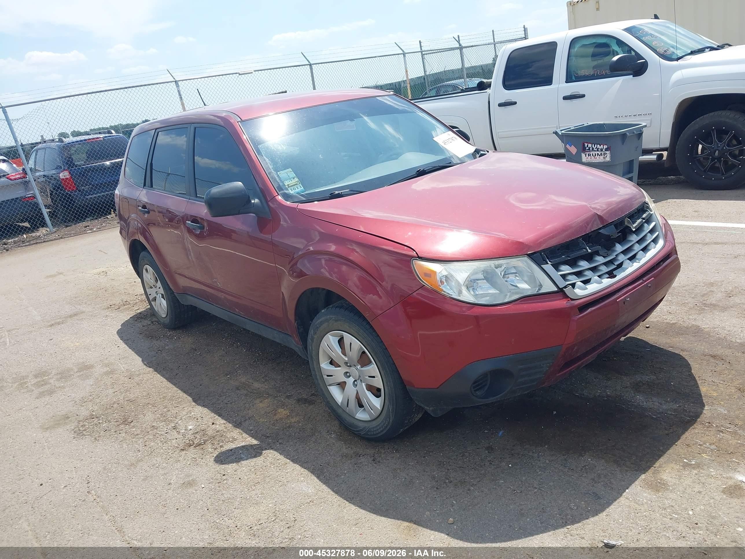 2013 Subaru Forester 2.5x Red vin: JF2SHAAC5DG409156