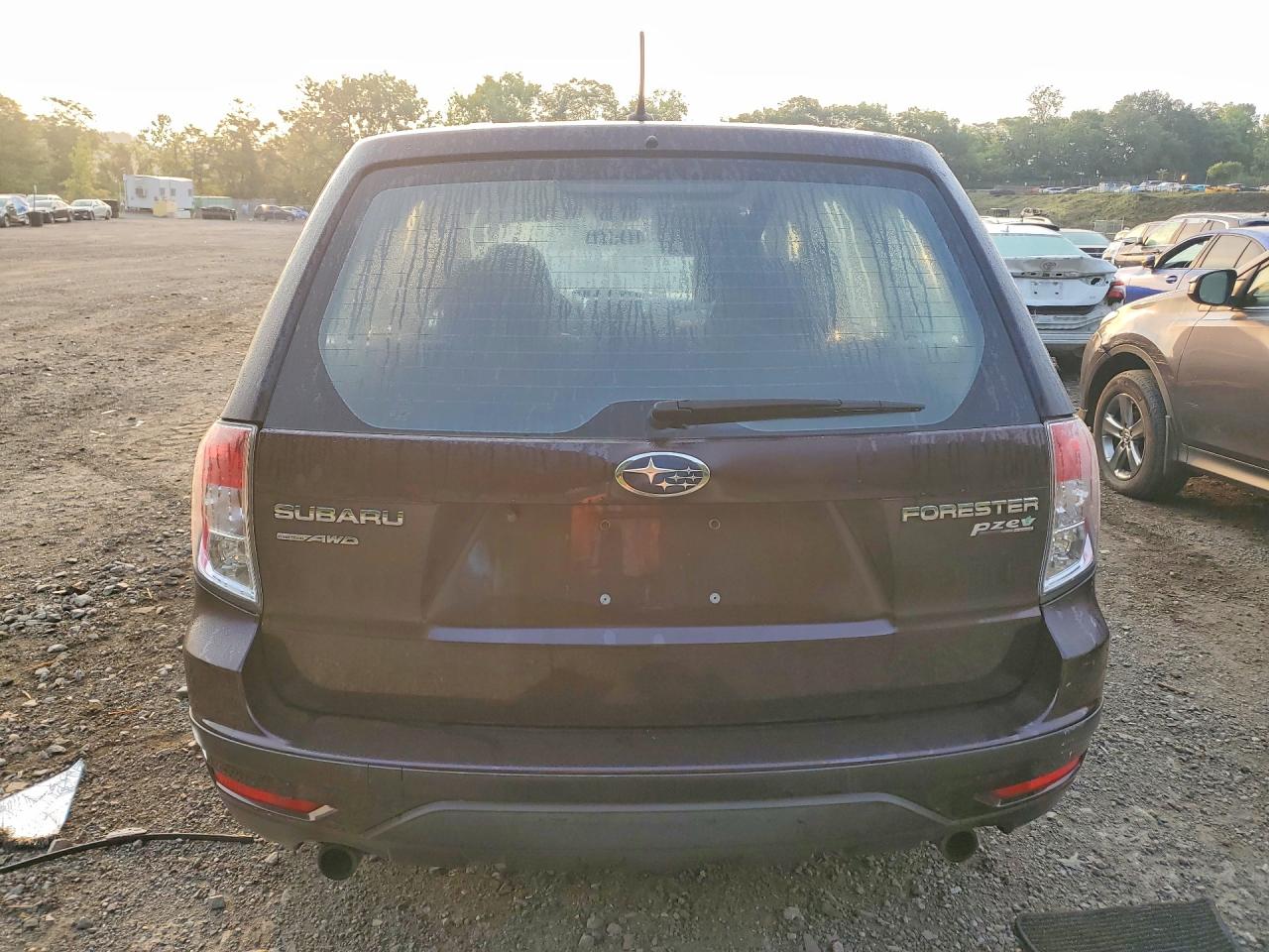 2013 Subaru Forester 2.5x Red vin: JF2SHAAC5DH439980