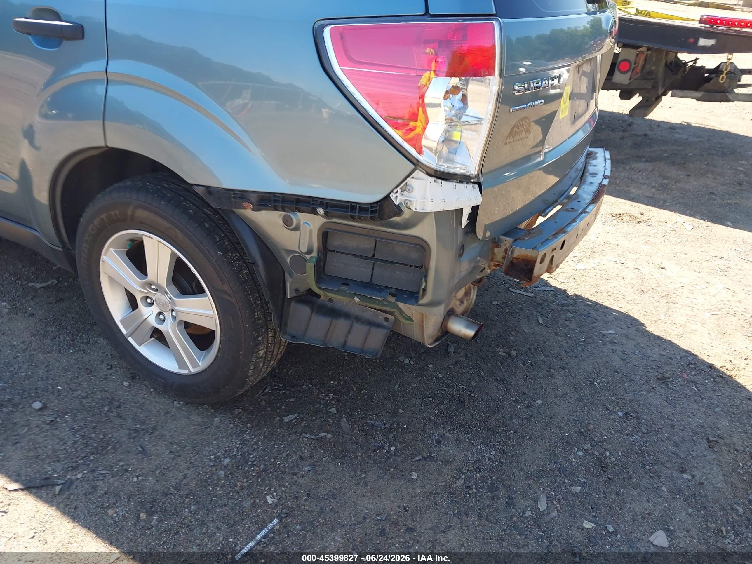 2011 Subaru Forester 2.5x Green vin: JF2SHABC0BH741981