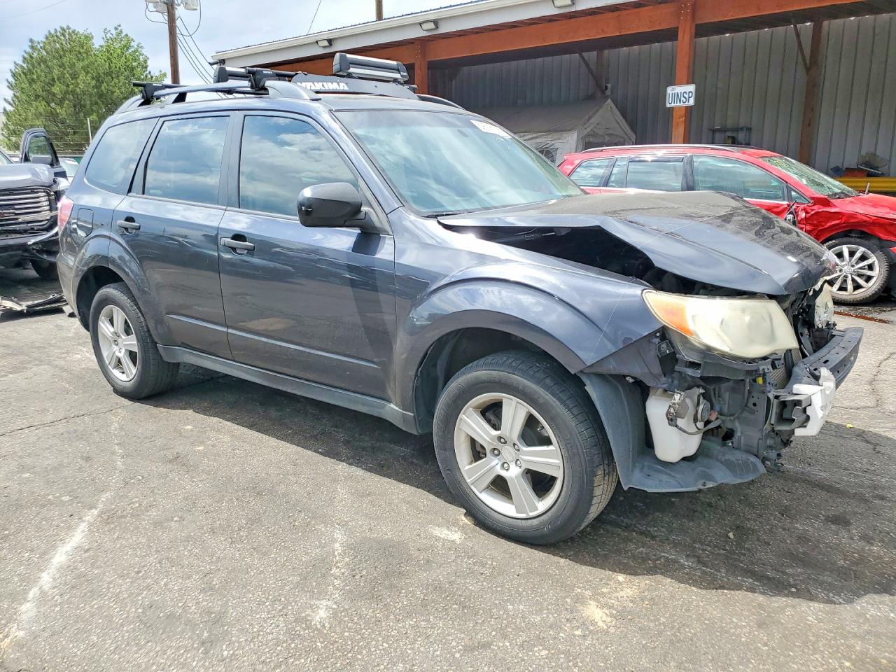 2011 Subaru Forester 2.5x Gray vin: JF2SHABC0BH763897